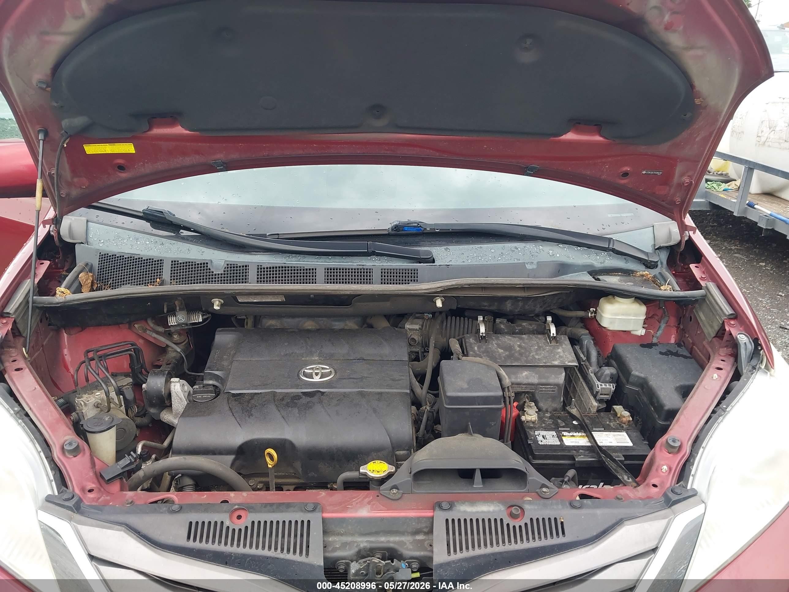 2011 Toyota Sienna Xle V6 Red vin: 5TDYK3DC7BS066192