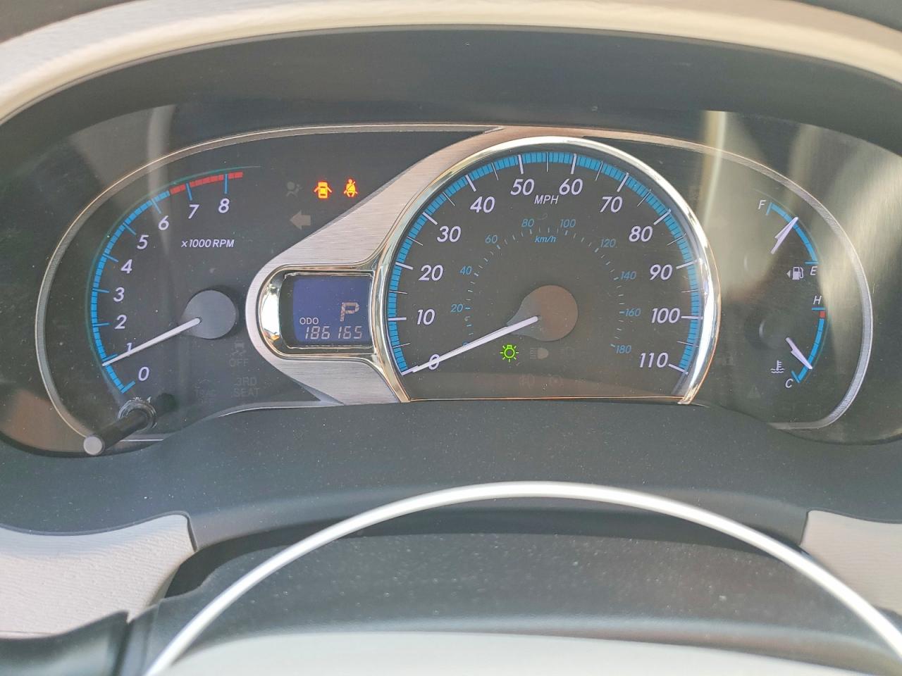 2011 Toyota Sienna Xle 8-passenger Gray vin: 5TDYK3DC7BS085860