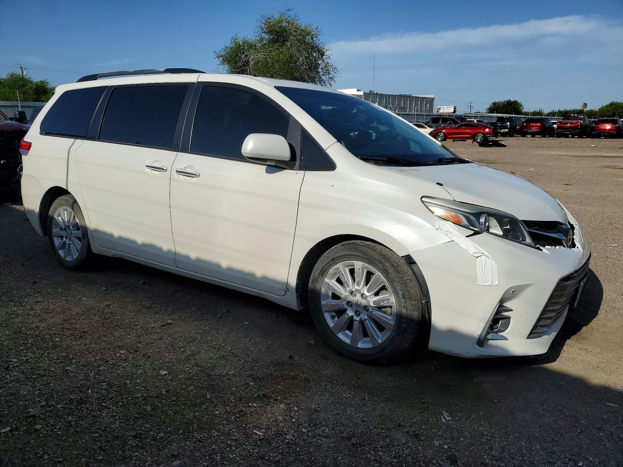 2011 Toyota Sienna Limited 7-passenger White vin: 5TDYK3DC7BS134538