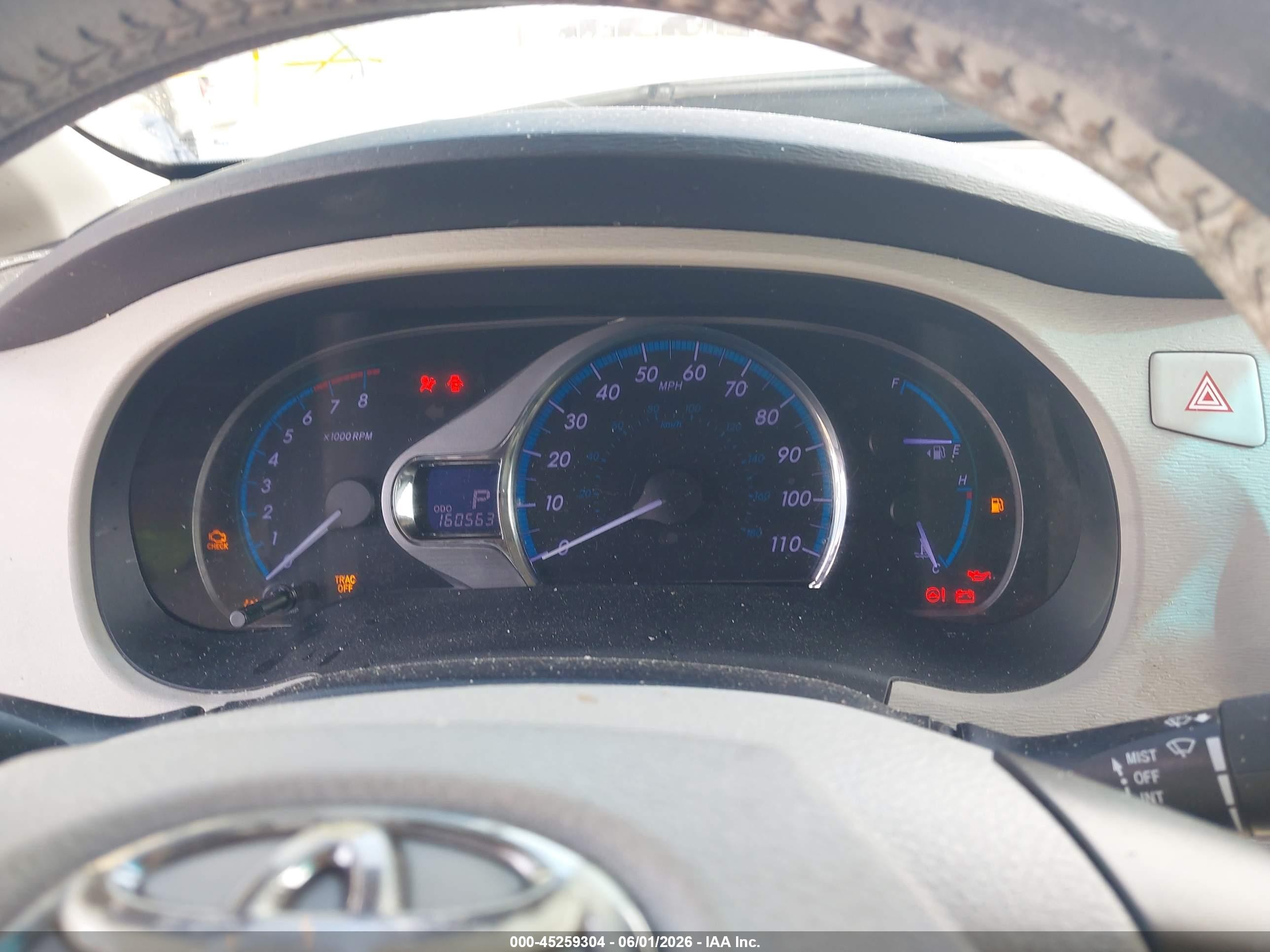 2012 Toyota Sienna Xle V6 8 Passenger Silver vin: 5TDYK3DC7CS231238