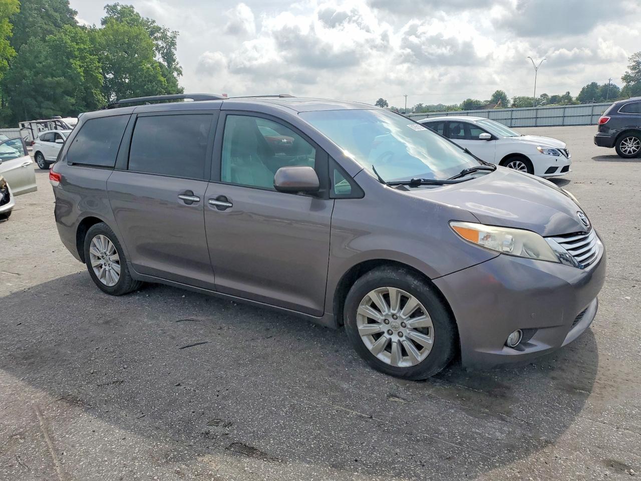 2012 Toyota Sienna Limited 7-passenger Gray vin: 5TDYK3DC7CS259265