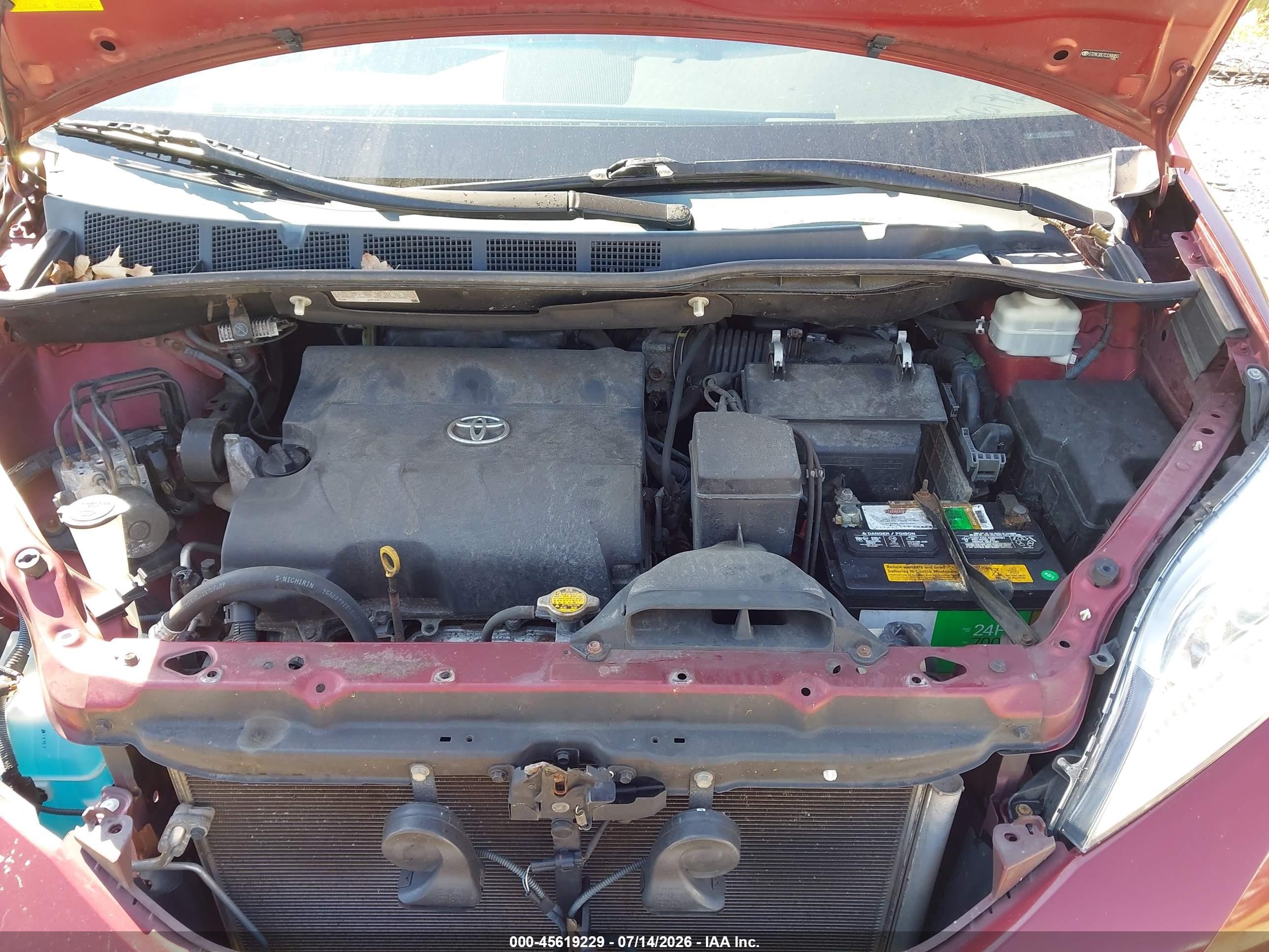 2012 Toyota Sienna Xle V6 8 Passenger Бордовый vin: 5TDYK3DC7CS268855