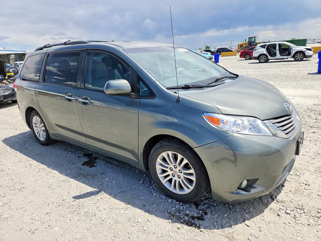 2012 Toyota Sienna Xle 8-passenger Gray vin: 5TDYK3DC7CS278589