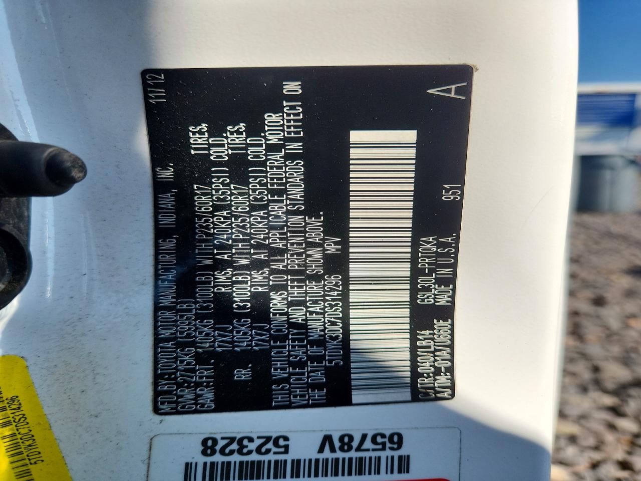 2013 Toyota Sienna Xle 8-passenger White vin: 5TDYK3DC7DS314296