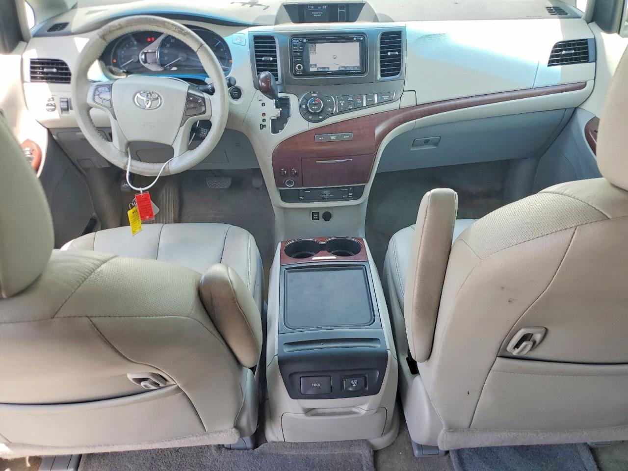 2013 Toyota Sienna Xle 8-passenger Серый vin: 5TDYK3DC7DS343359