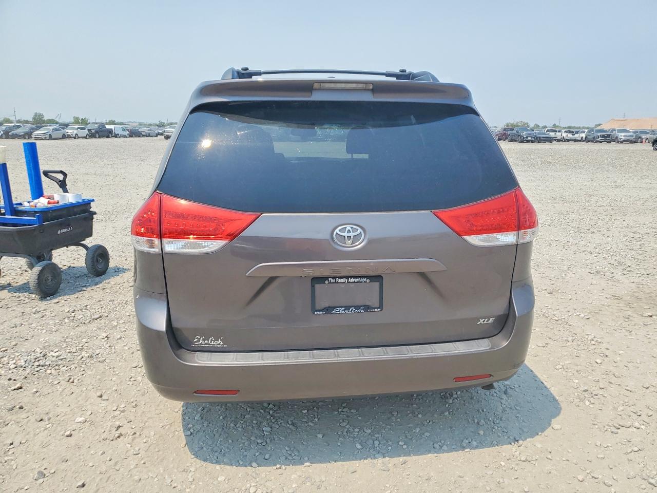 2013 Toyota Sienna Xle 8-passenger Серый vin: 5TDYK3DC7DS369797