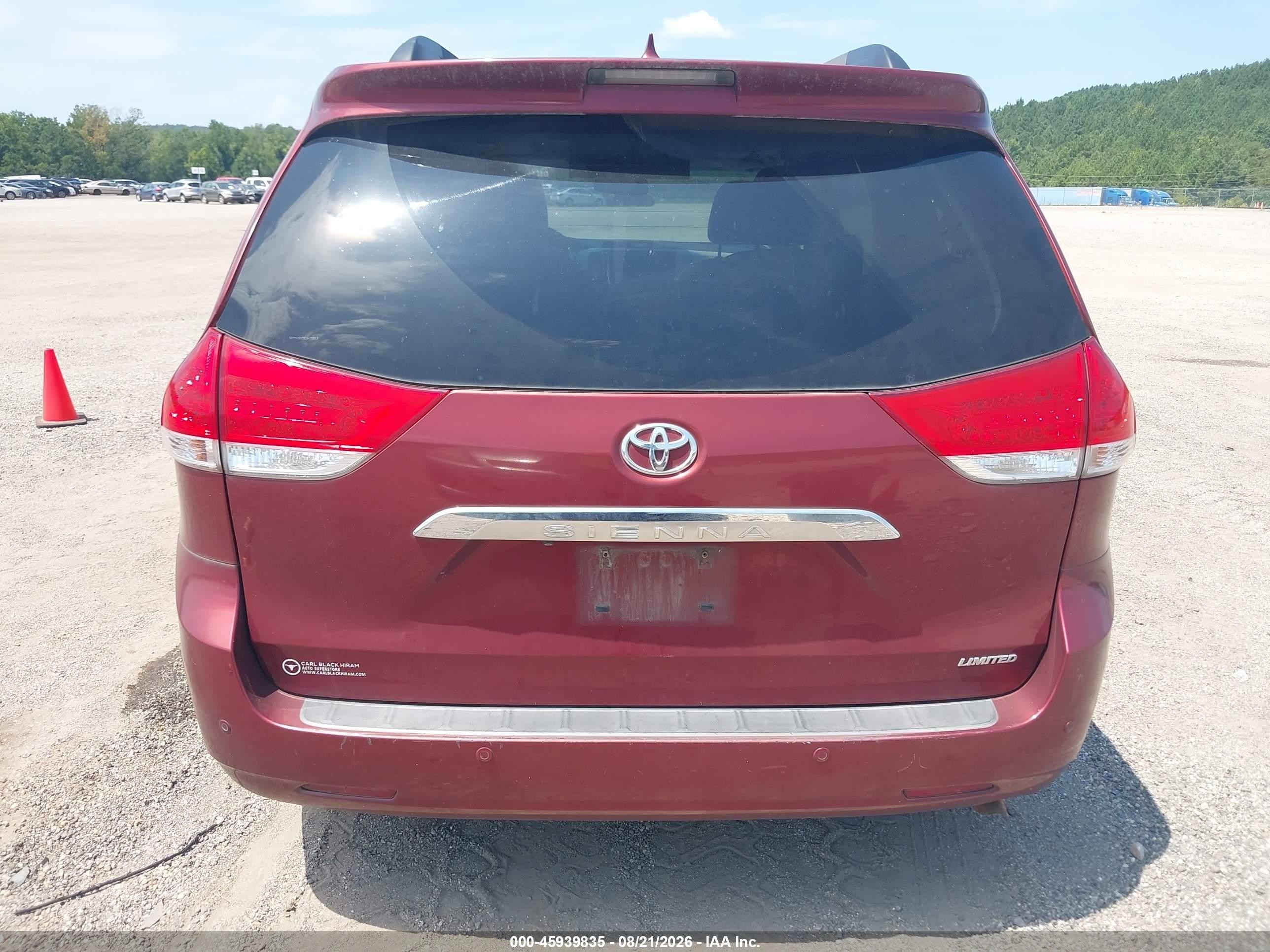 2014 Toyota Sienna Limited V6 7 Passenger Red vin: 5TDYK3DC7ES409913