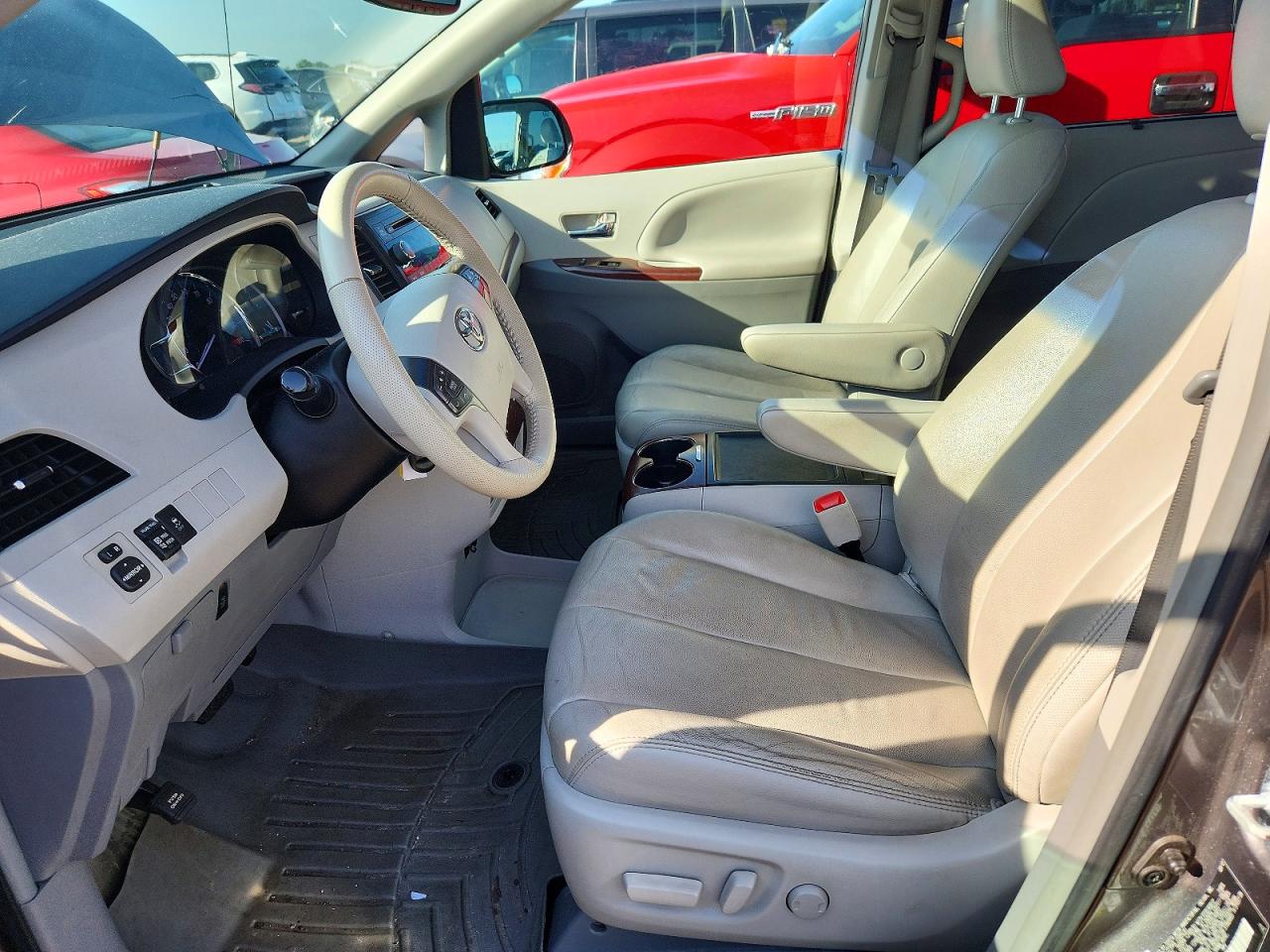2014 Toyota Sienna Xle 8-passenger Gray vin: 5TDYK3DC7ES418398