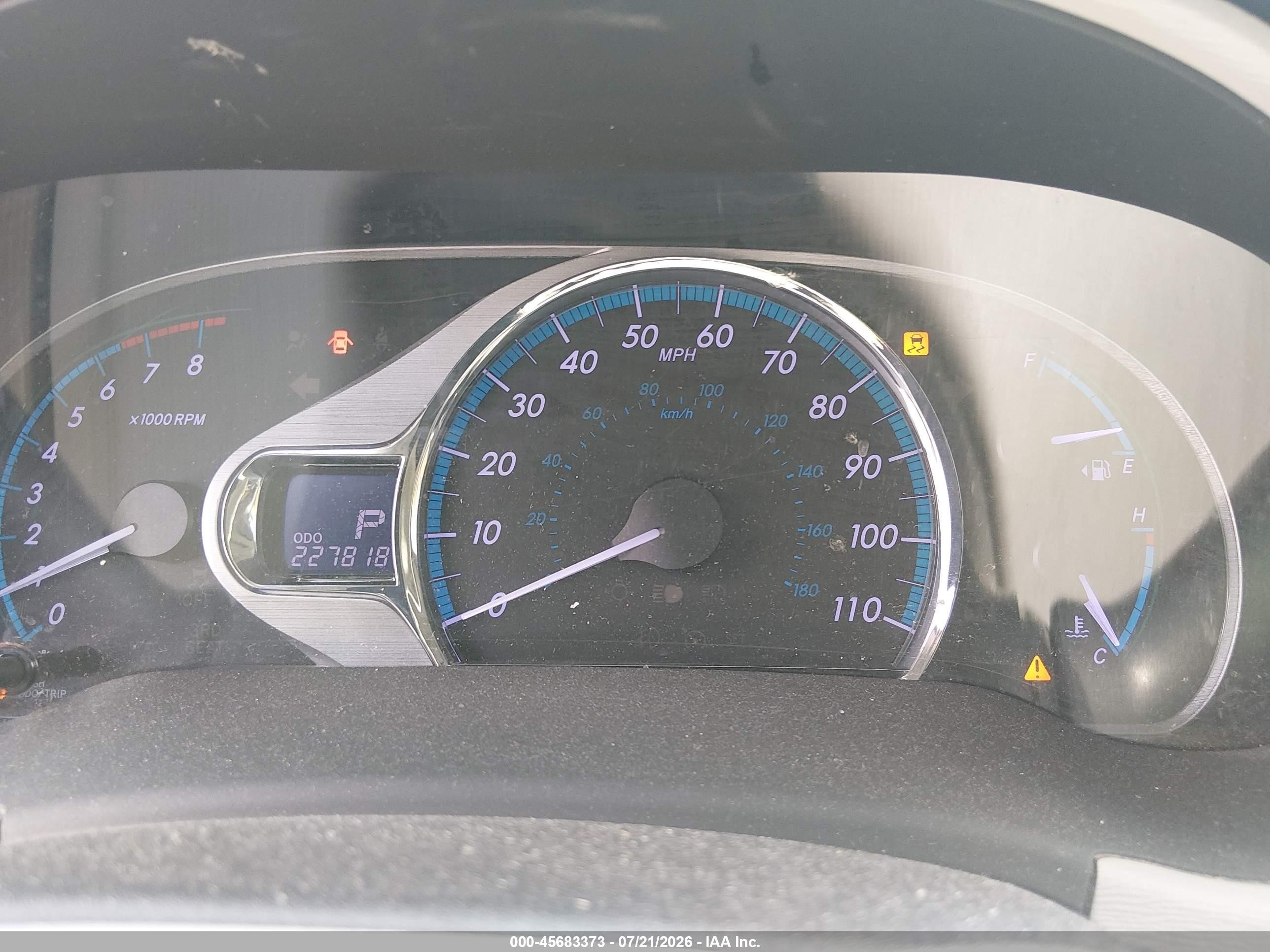 2014 Toyota Sienna Xle V6 8 Passenger Темно-бордовый vin: 5TDYK3DC7ES458965