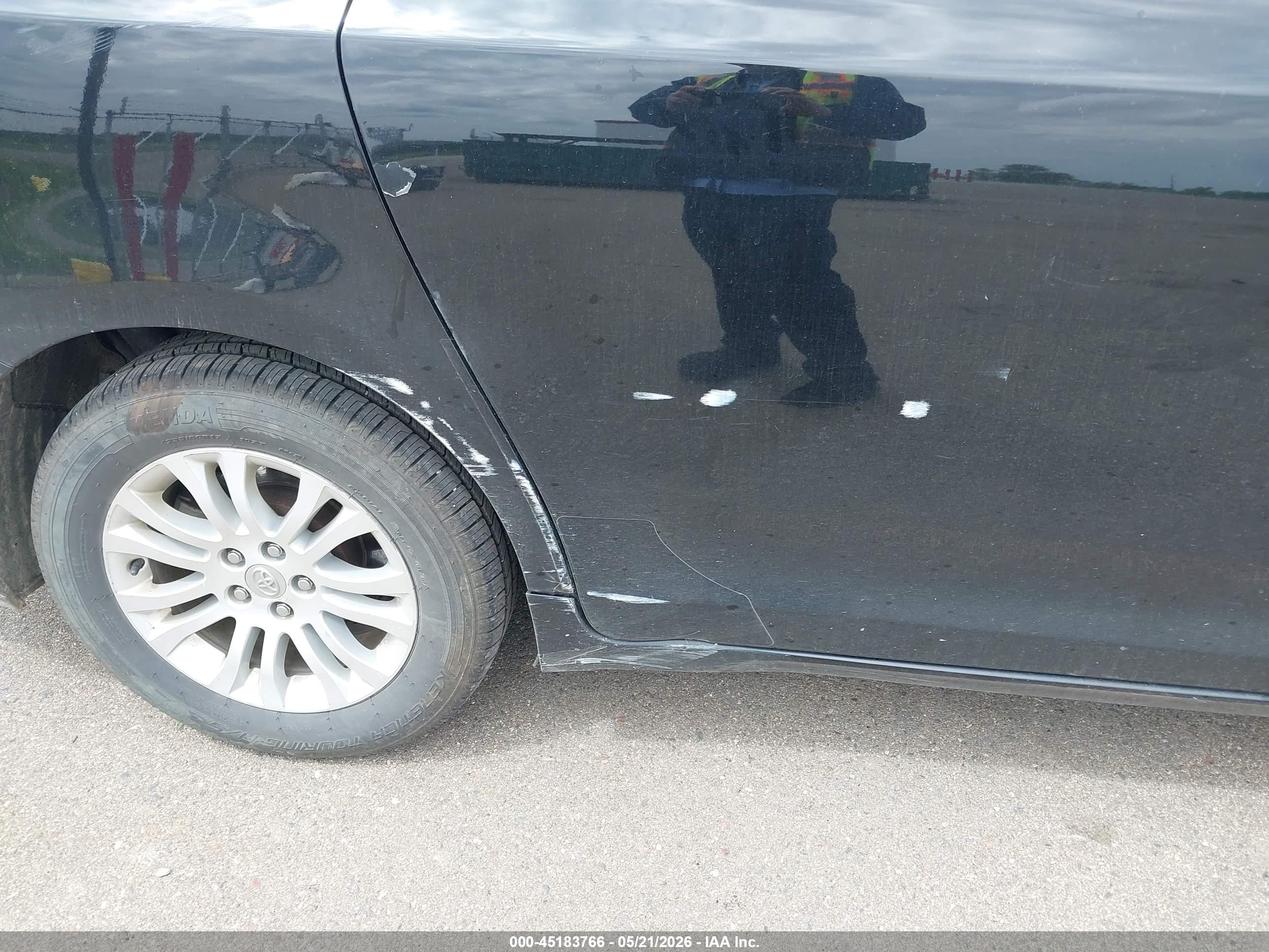 2014 Toyota Sienna Xle V6 8 Passenger Черный vin: 5TDYK3DC7ES515794