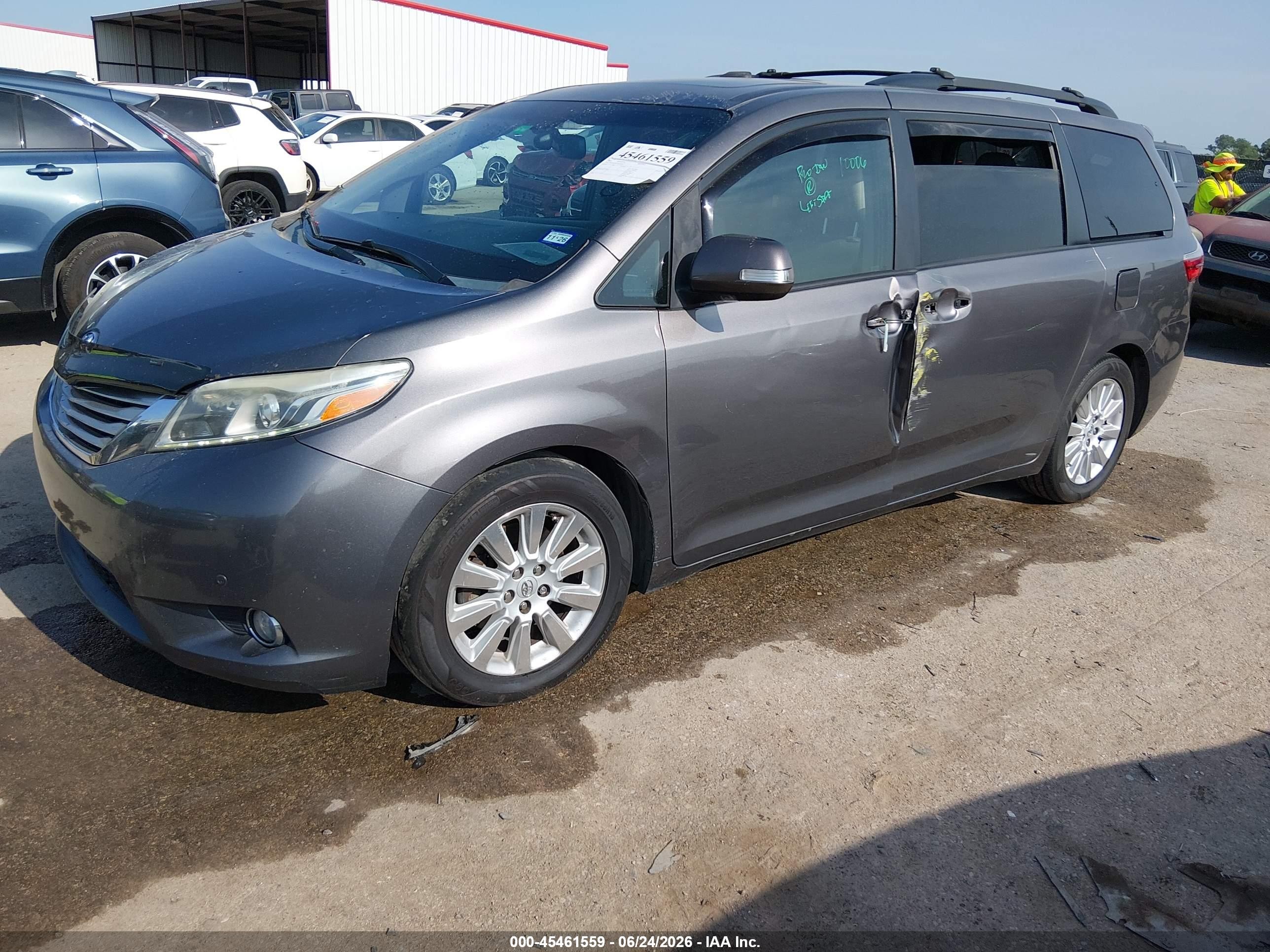 2015 Toyota Sienna Limited Premium 7 Passenger Gray vin: 5TDYK3DC7FS531642