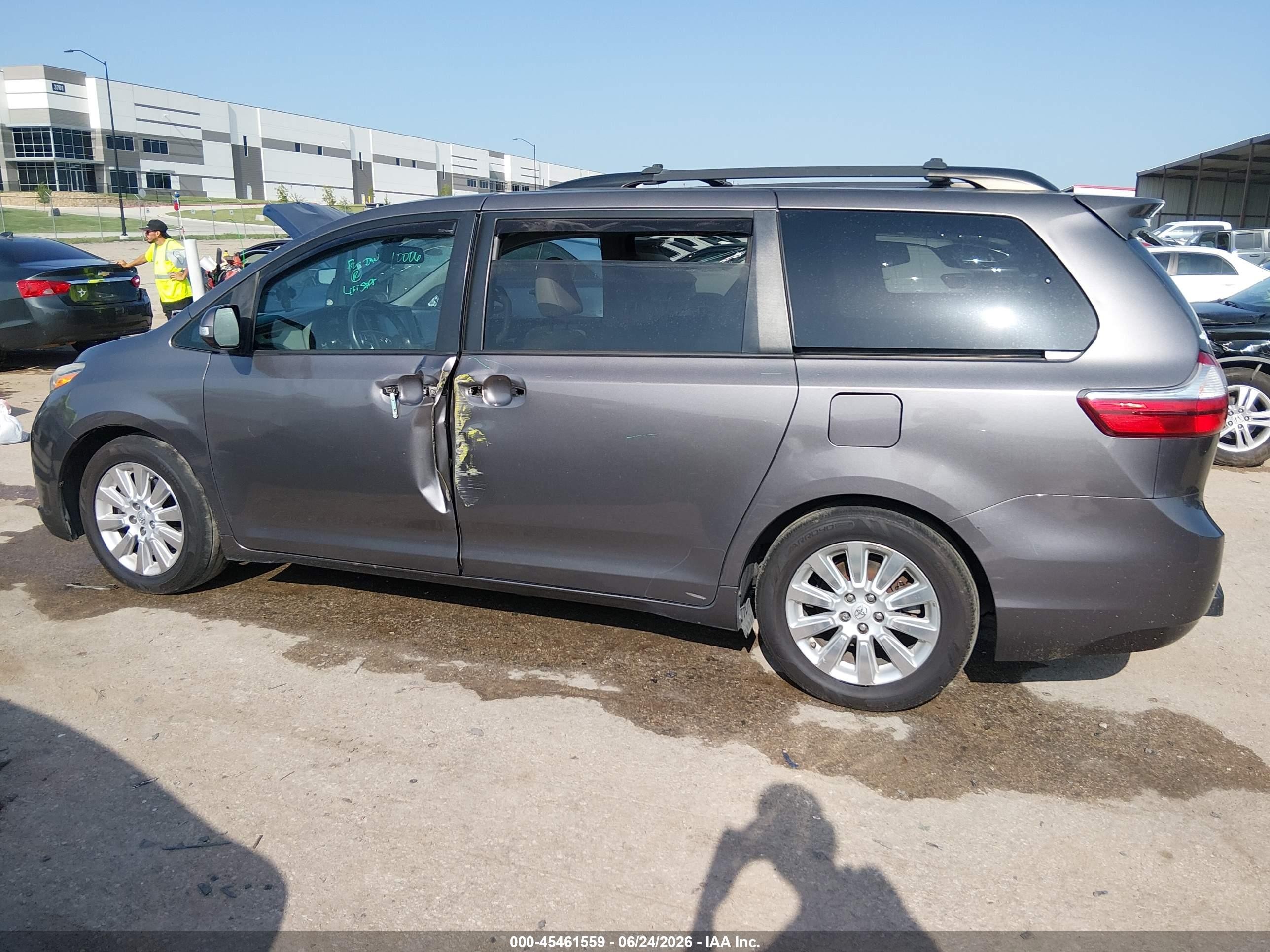 2015 Toyota Sienna Limited Premium 7 Passenger Gray vin: 5TDYK3DC7FS531642