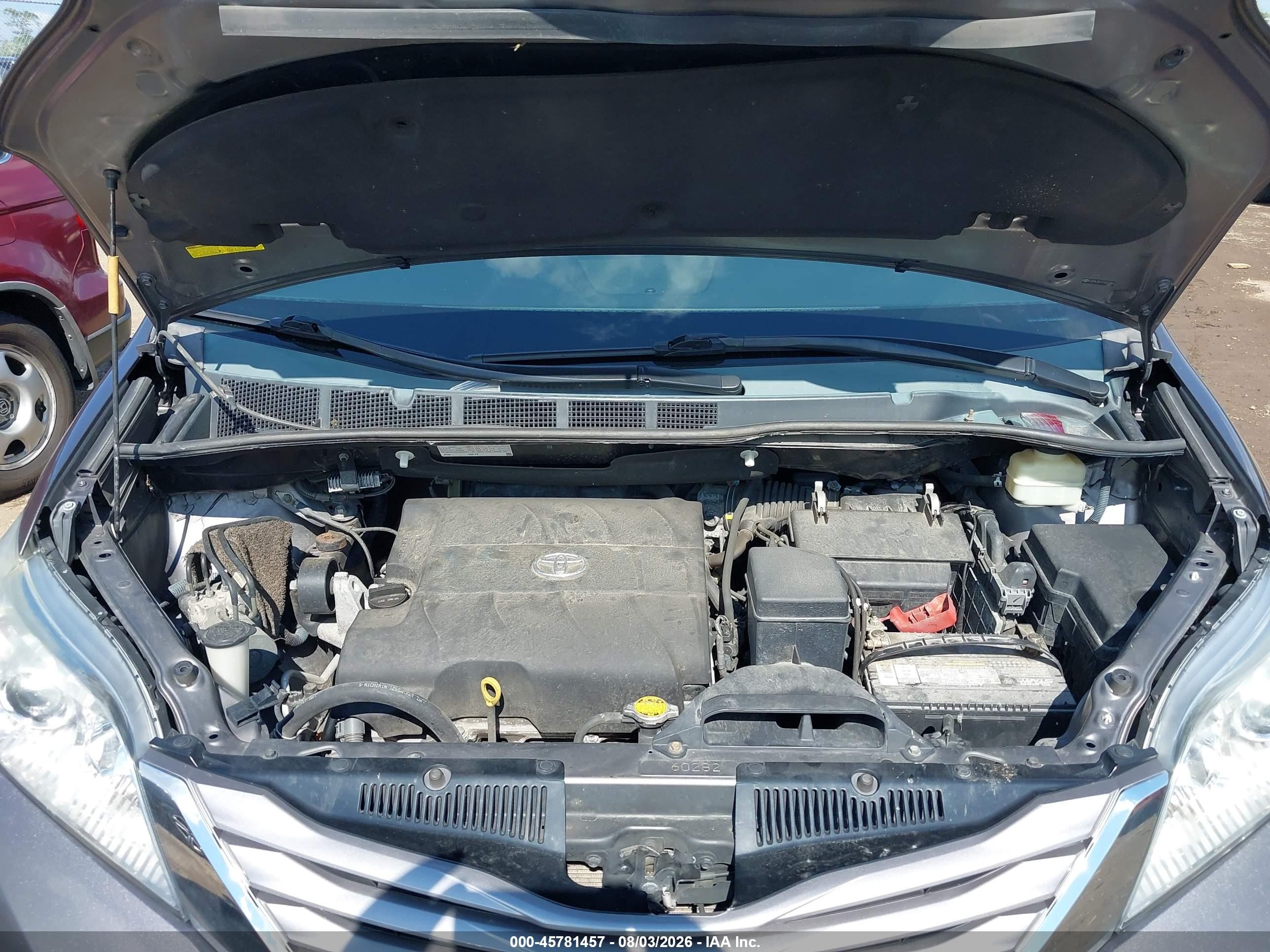2015 Toyota Sienna Xle 8 Passenger Gray vin: 5TDYK3DC7FS535965