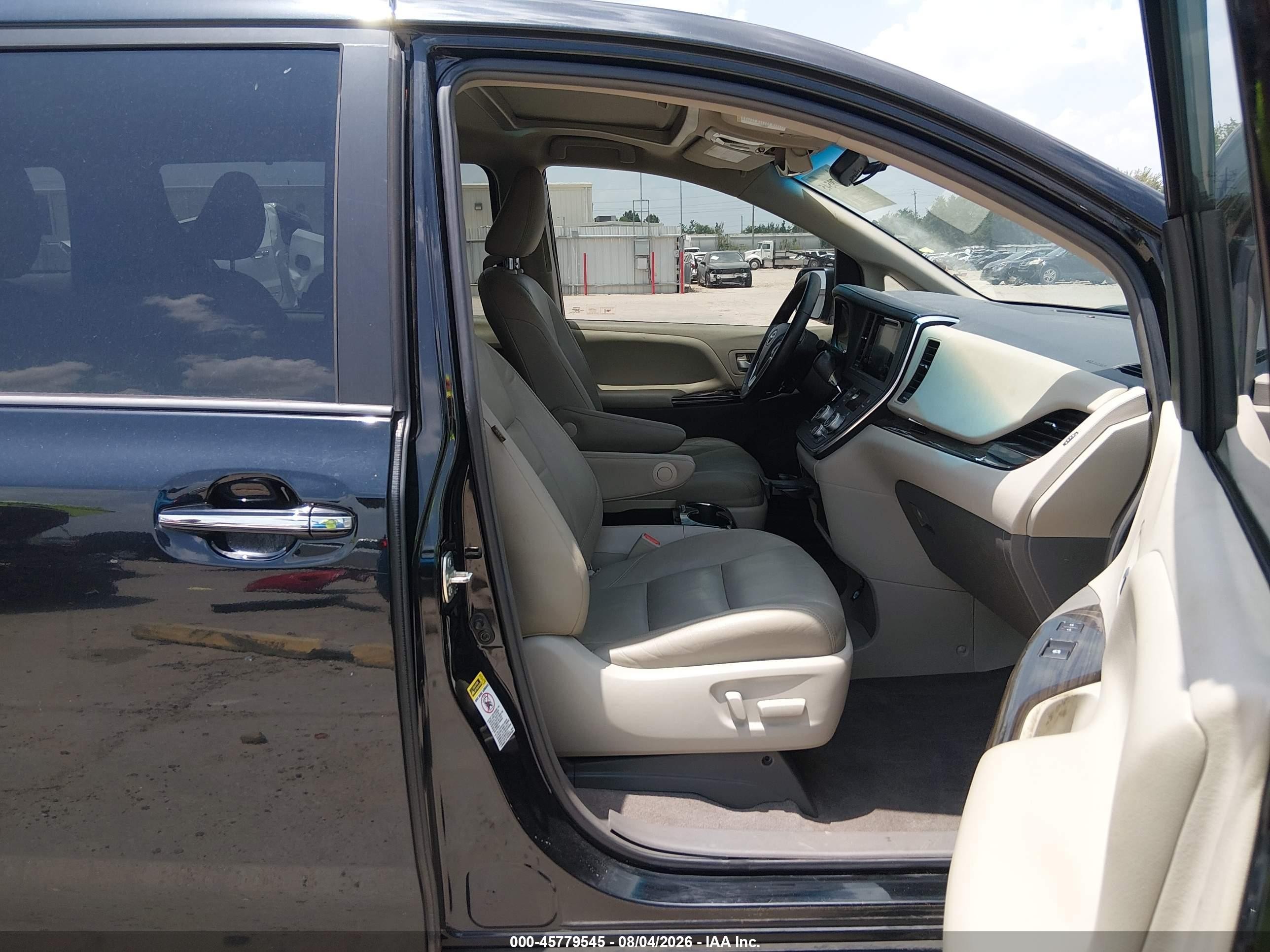 2015 Toyota Sienna Xle 8 Passenger Black vin: 5TDYK3DC7FS539675