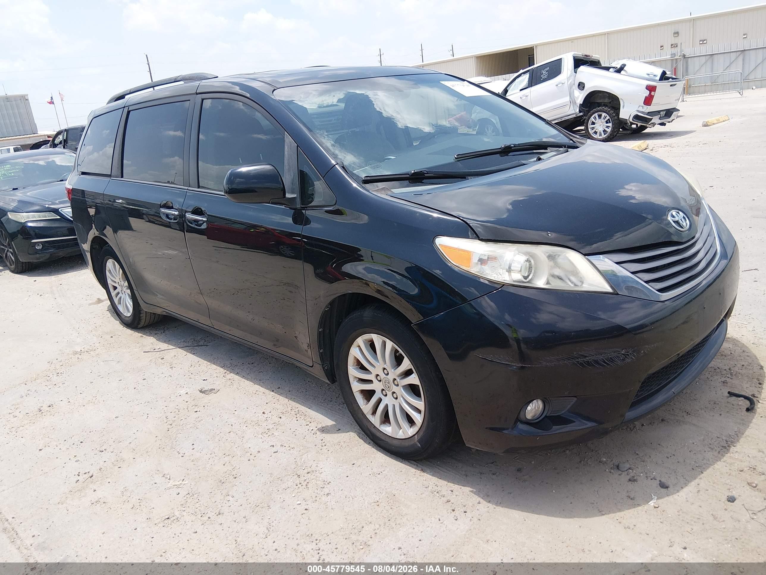 2015 Toyota Sienna Xle 8 Passenger Black vin: 5TDYK3DC7FS539675