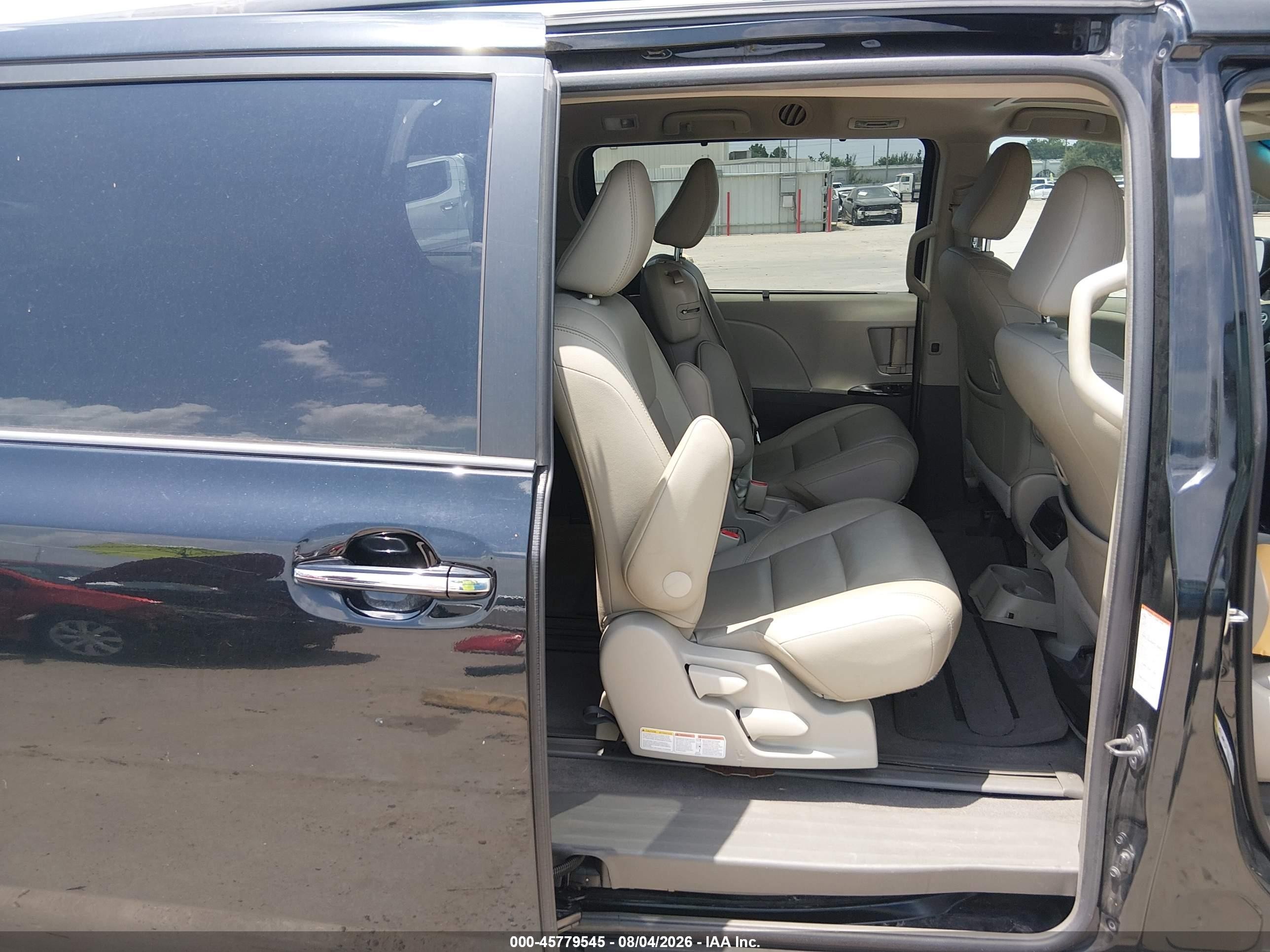 2015 Toyota Sienna Xle 8 Passenger Black vin: 5TDYK3DC7FS539675
