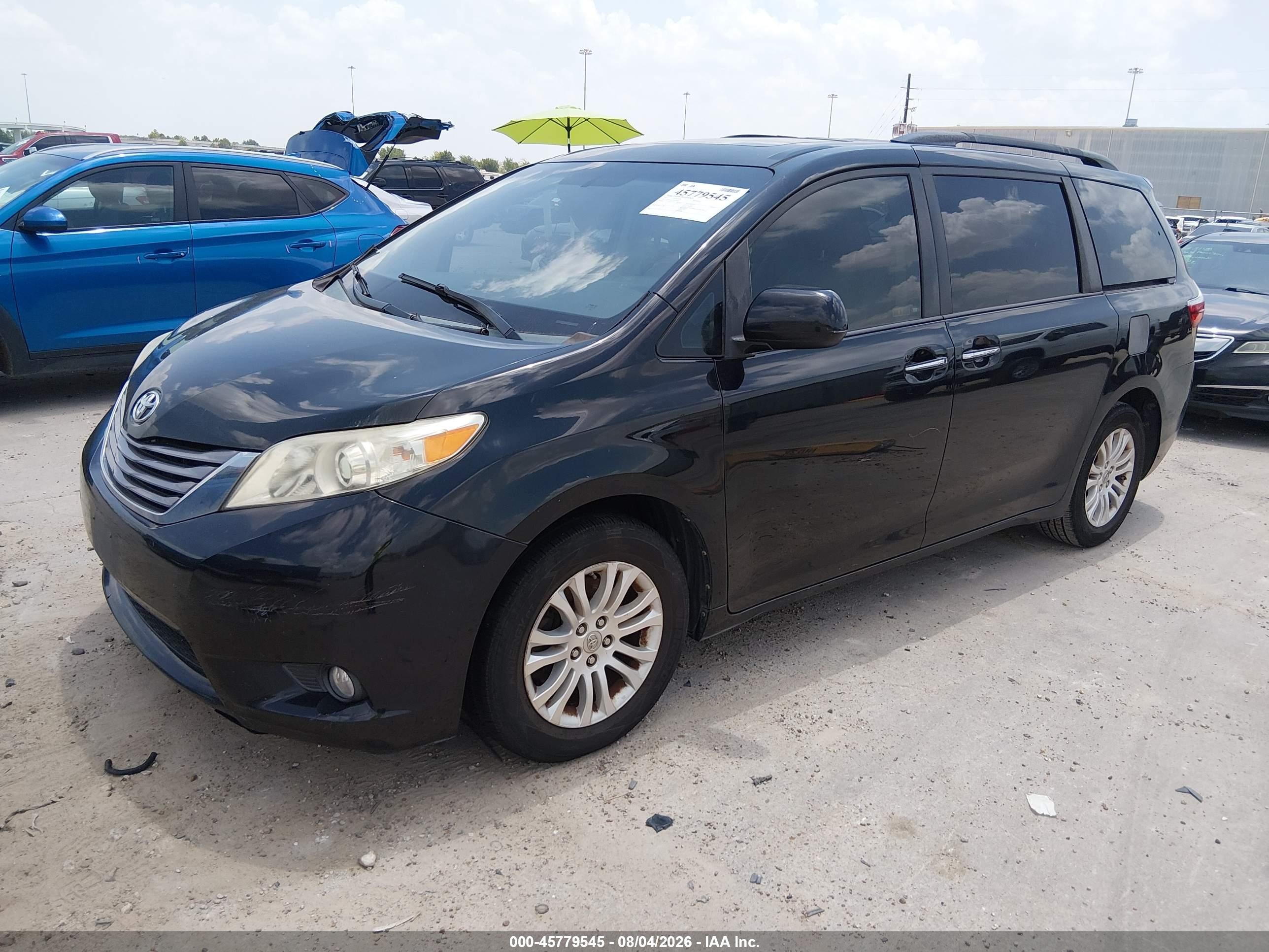 2015 Toyota Sienna Xle 8 Passenger Black vin: 5TDYK3DC7FS539675
