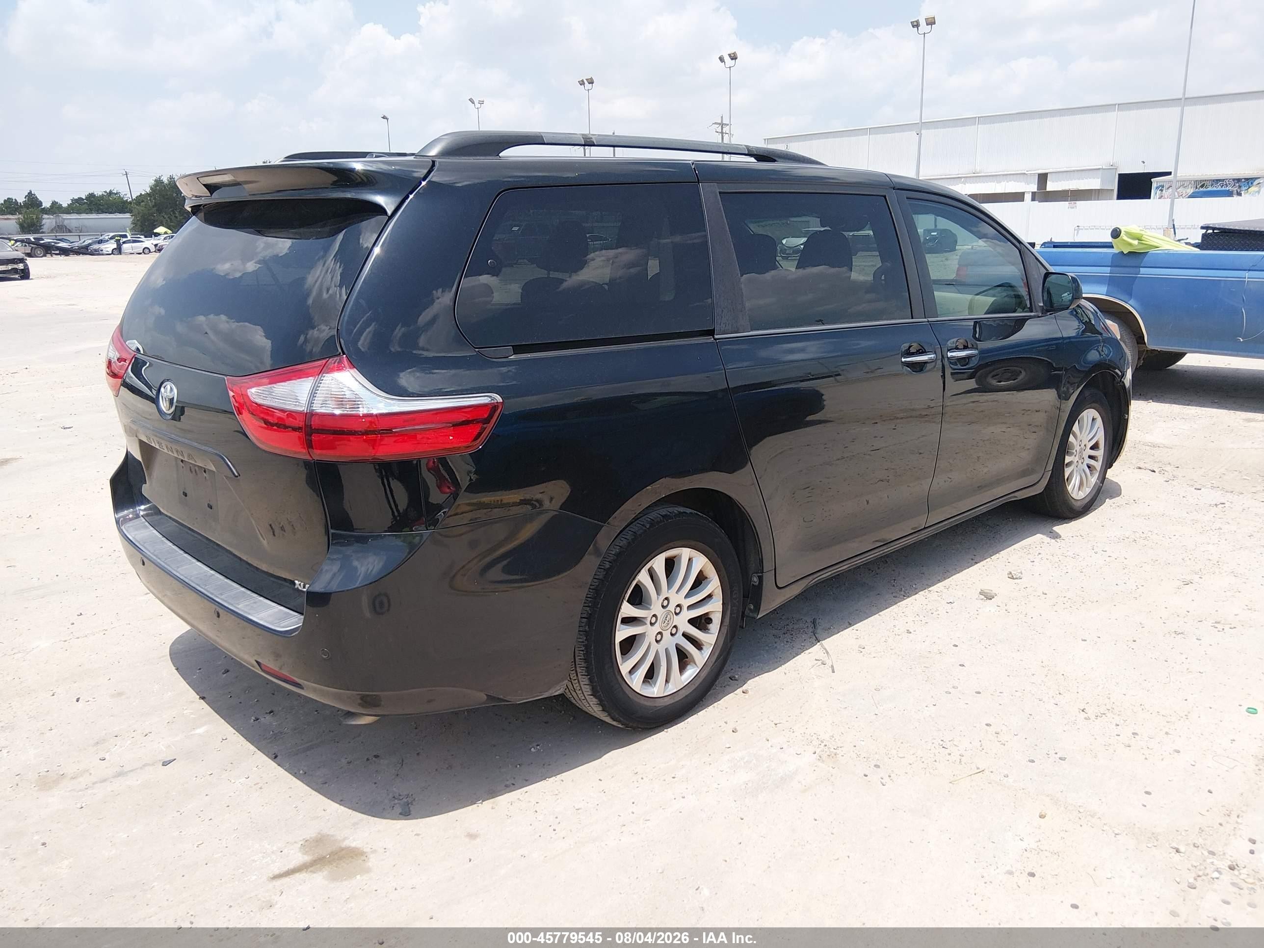 2015 Toyota Sienna Xle 8 Passenger Black vin: 5TDYK3DC7FS539675