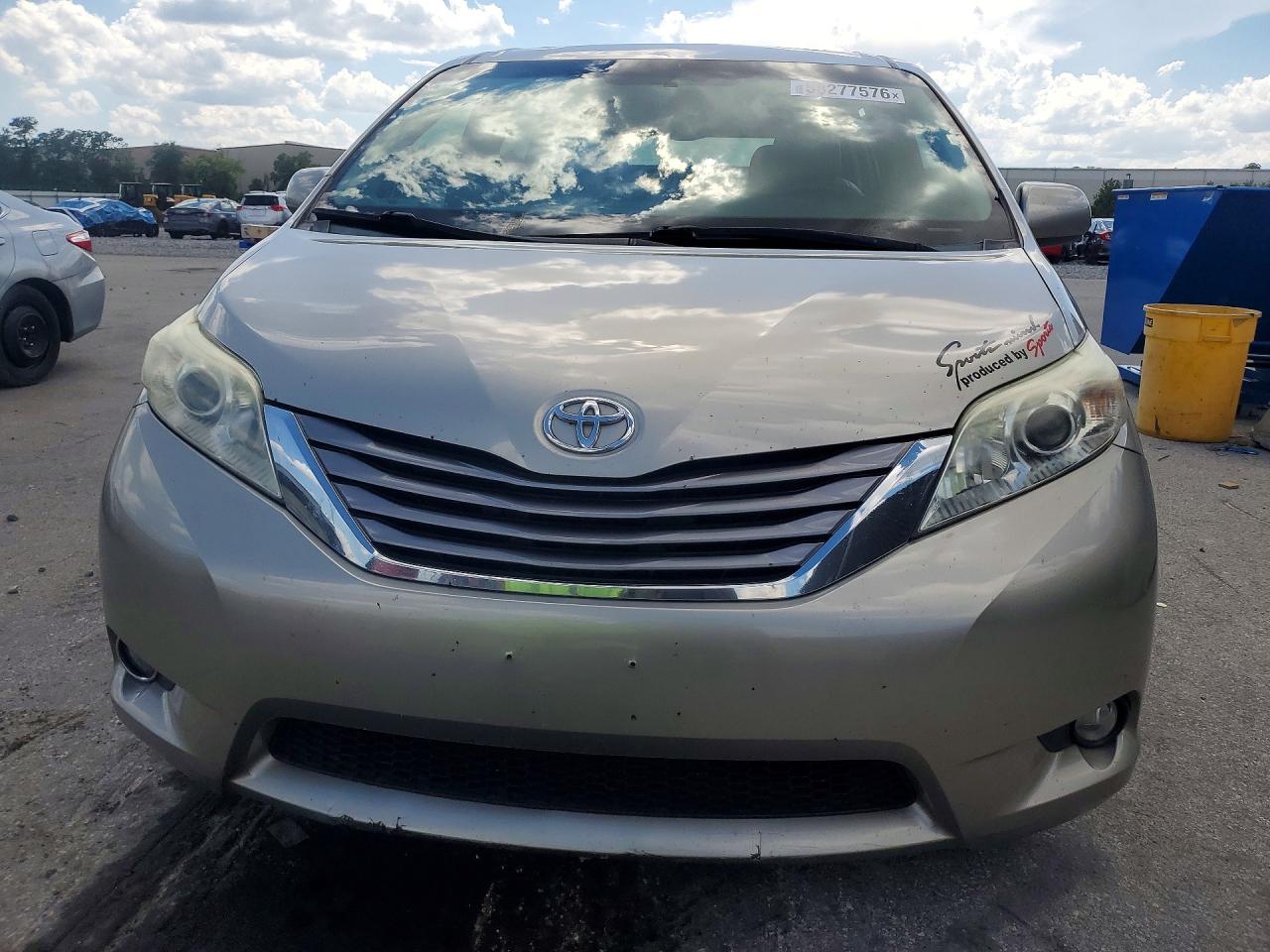 2015 Toyota Sienna Xle 8-passenger Gold vin: 5TDYK3DC7FS560073