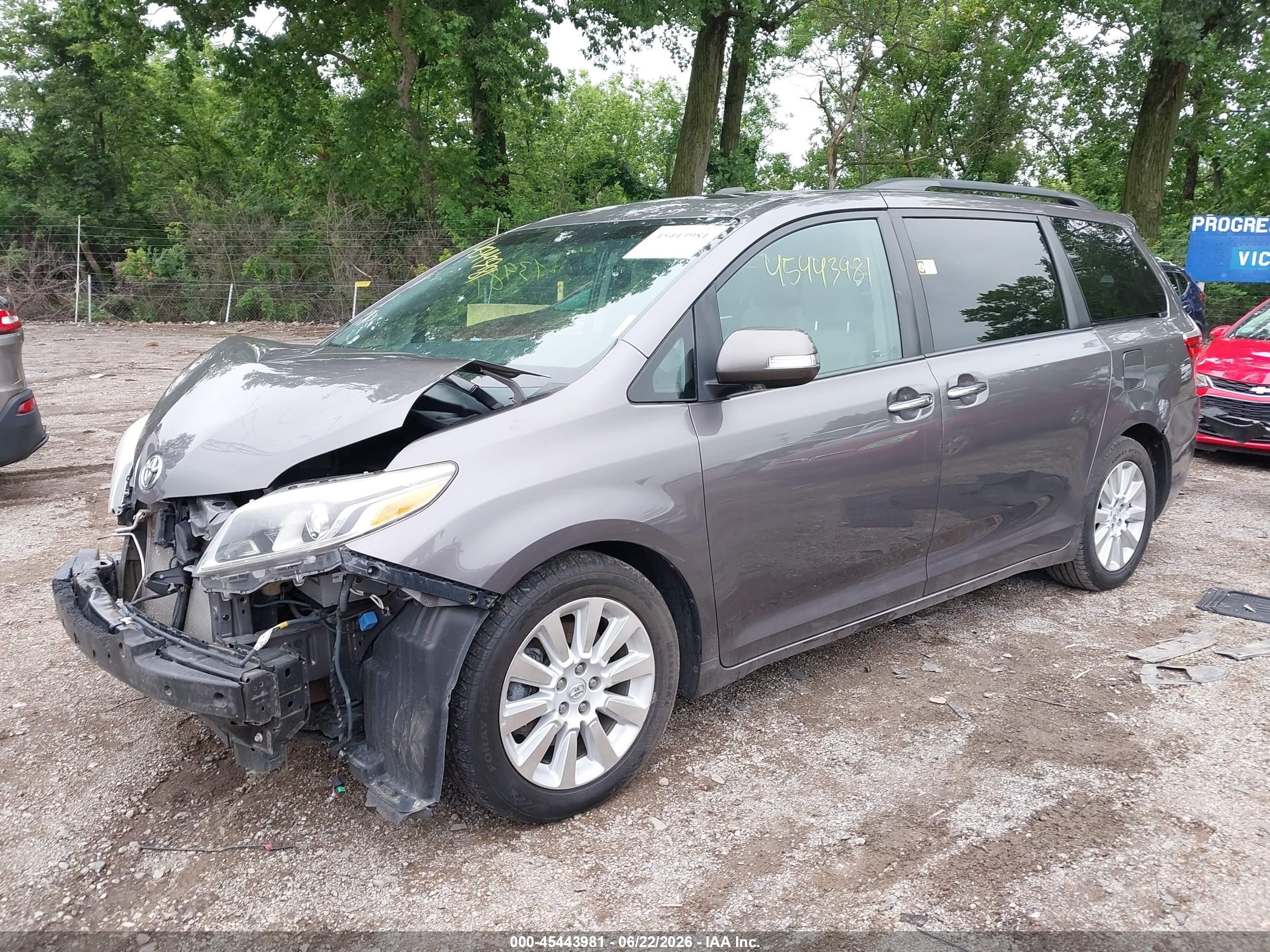 2015 Toyota Sienna Limited Premium 7 Passenger Gray vin: 5TDYK3DC7FS583997
