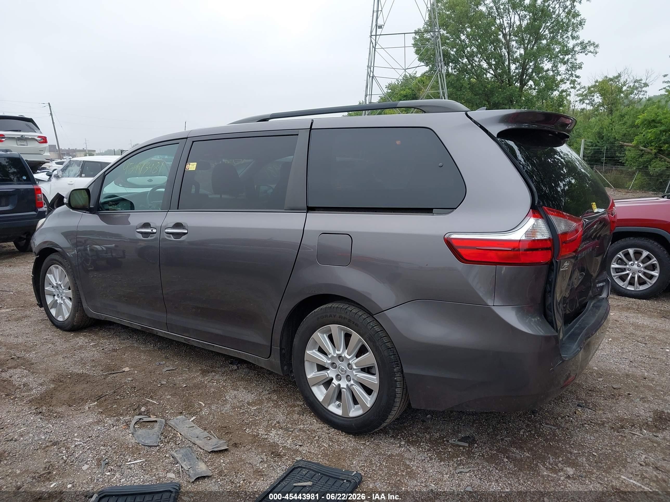 2015 Toyota Sienna Limited Premium 7 Passenger Gray vin: 5TDYK3DC7FS583997
