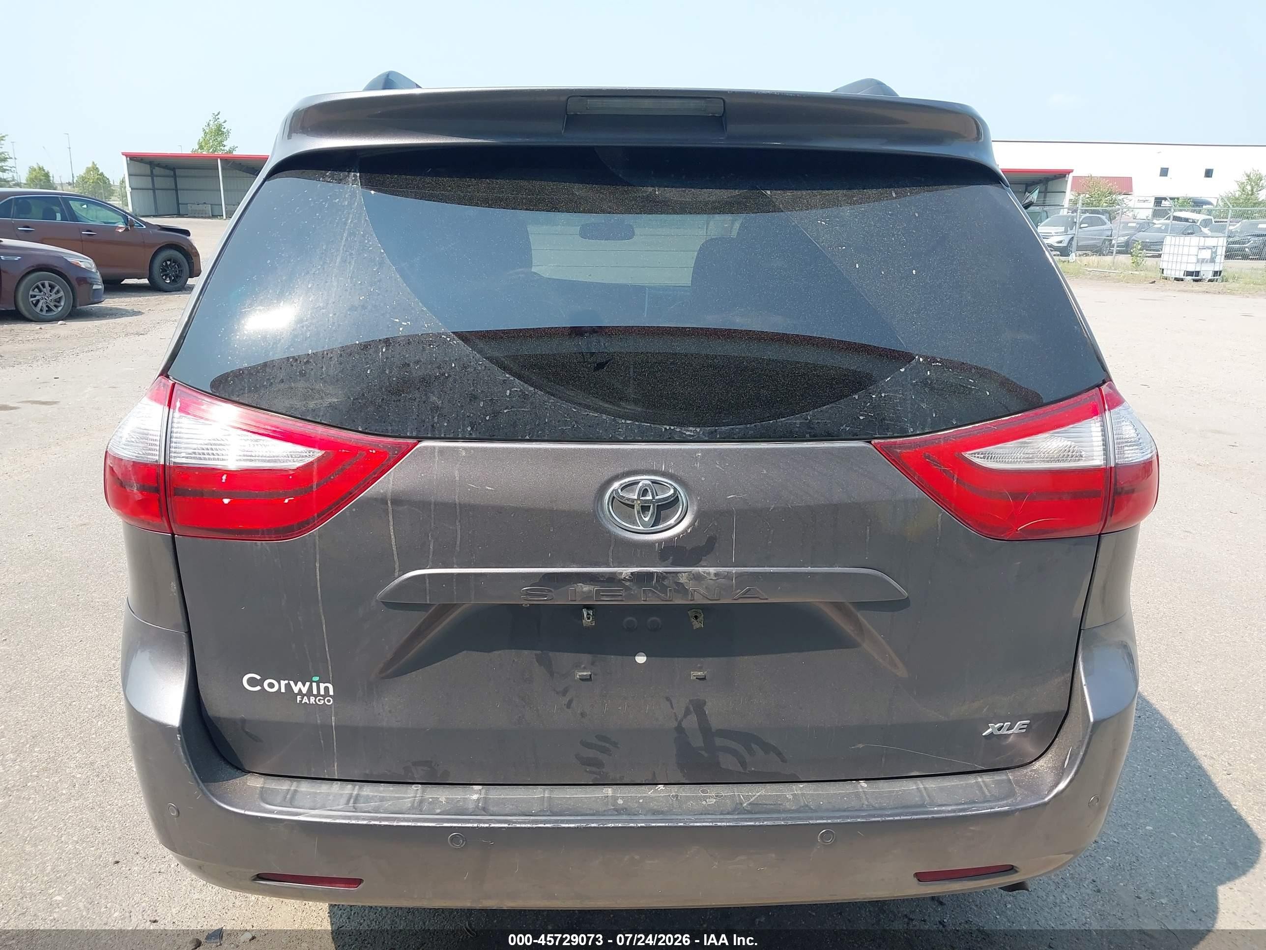 2015 Toyota Sienna Xle 8 Passenger Gray vin: 5TDYK3DC7FS612754