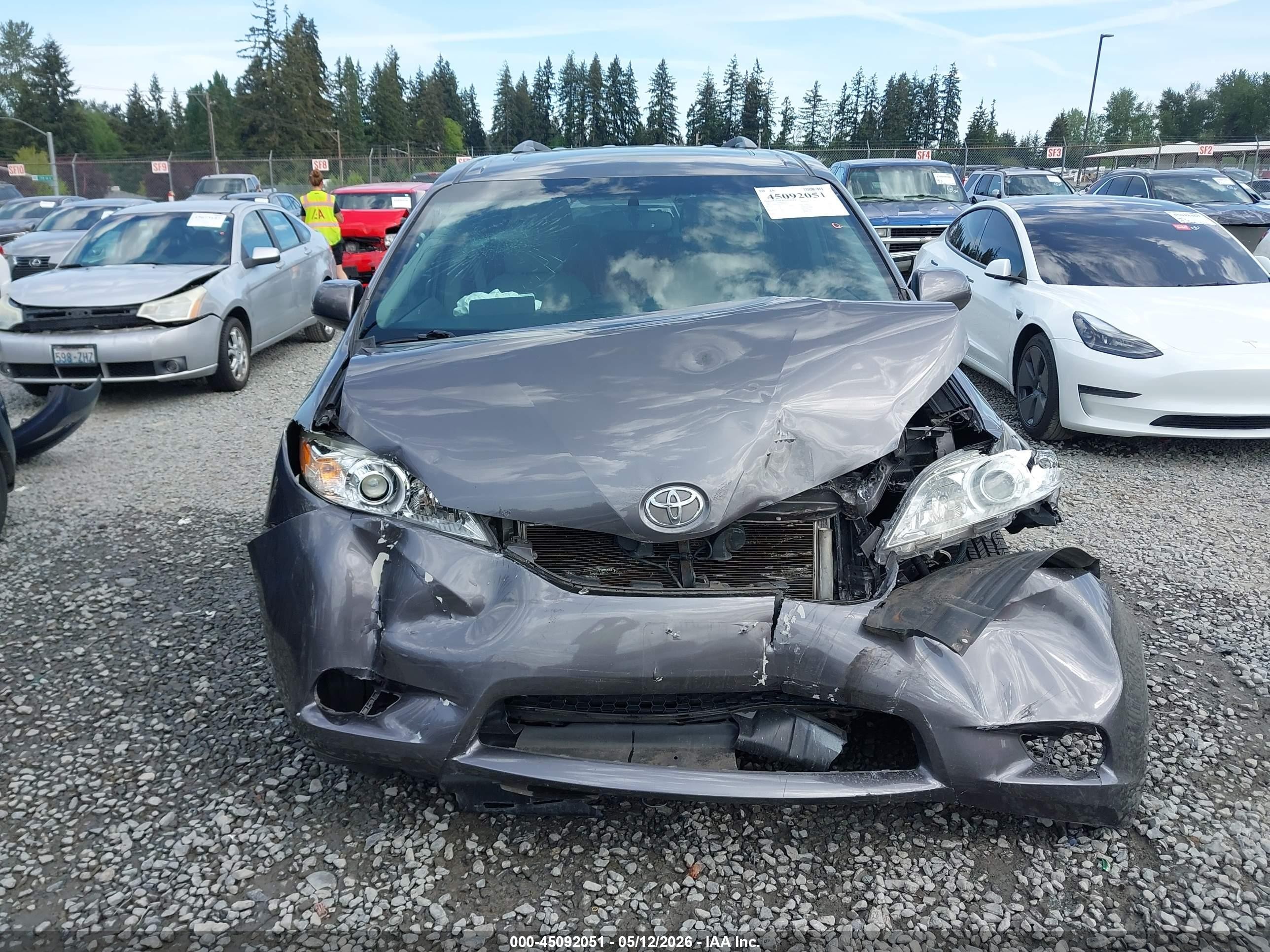 2015 Toyota Sienna Xle 8 Passenger Gray vin: 5TDYK3DC7FS630252