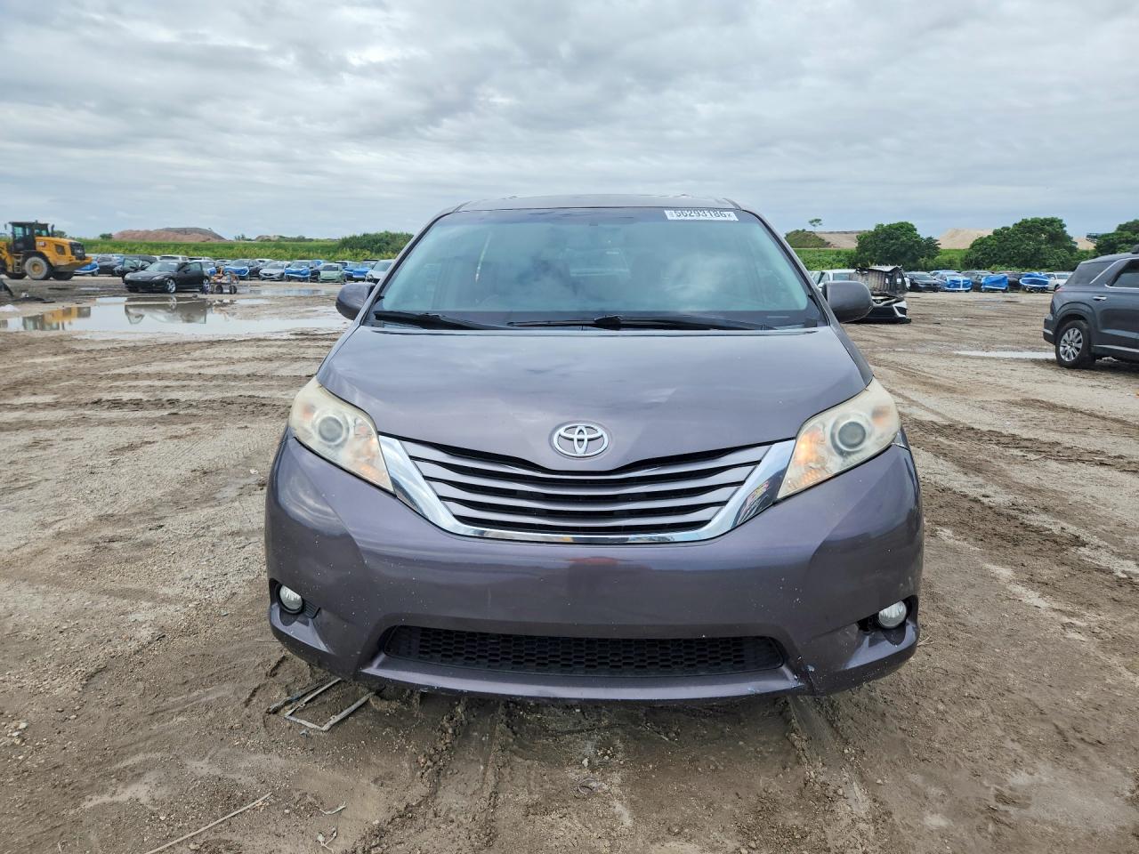 2015 Toyota Sienna Xle Premium 8-passenger Серый vin: 5TDYK3DC7FS660027
