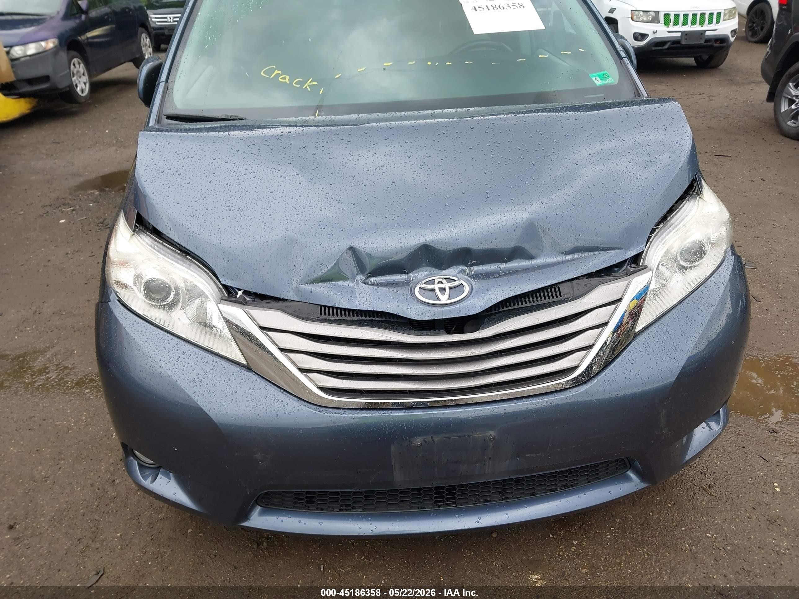 2015 Toyota Sienna Xle Premium 8 Passenger Light Blue vin: 5TDYK3DC7FS663414