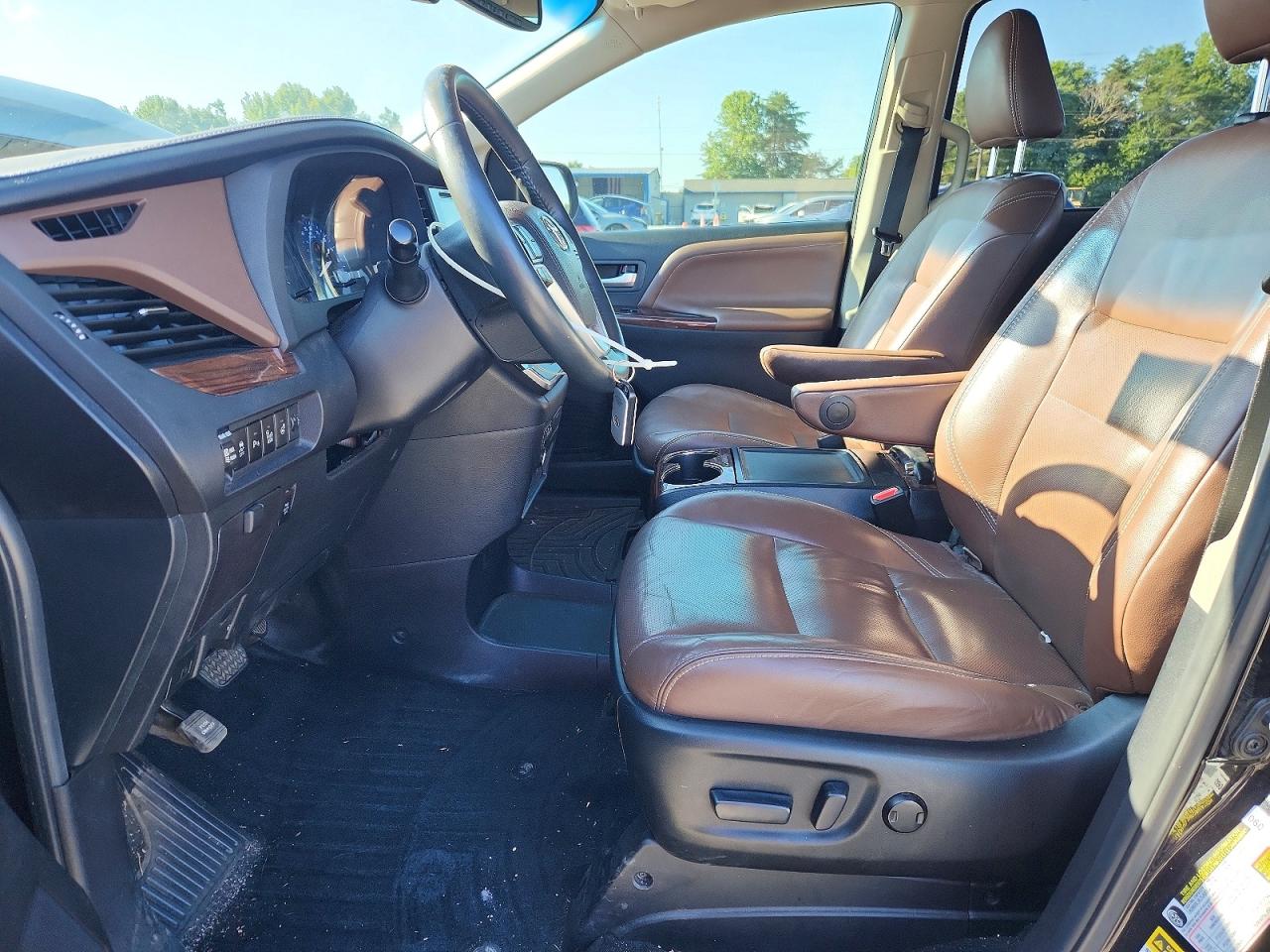 2015 Toyota Sienna Limited Premium 7-passenger Black vin: 5TDYK3DC7FS664448