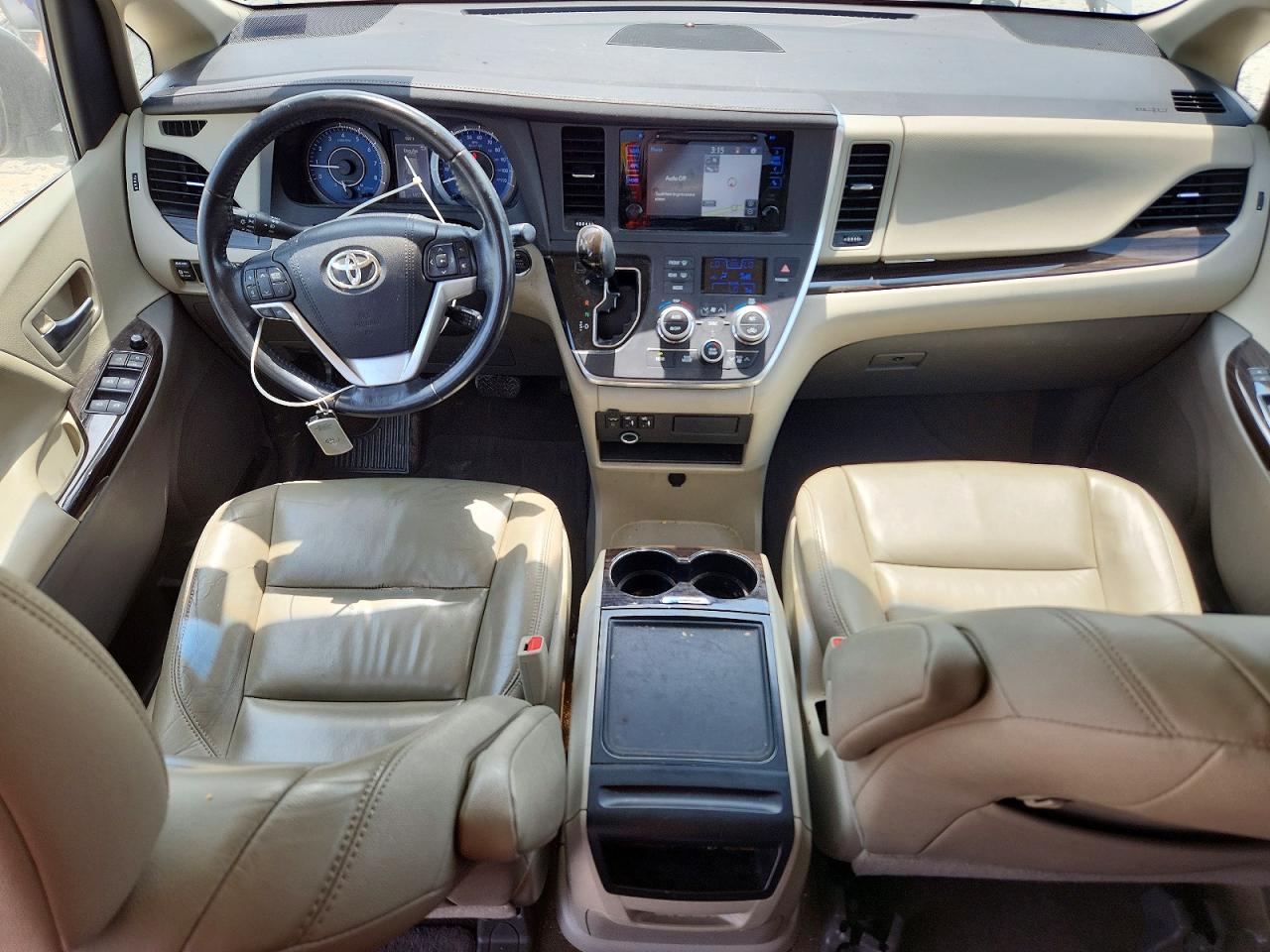 2015 Toyota Sienna Xle 8-passenger Белый vin: 5TDYK3DC7FS671710