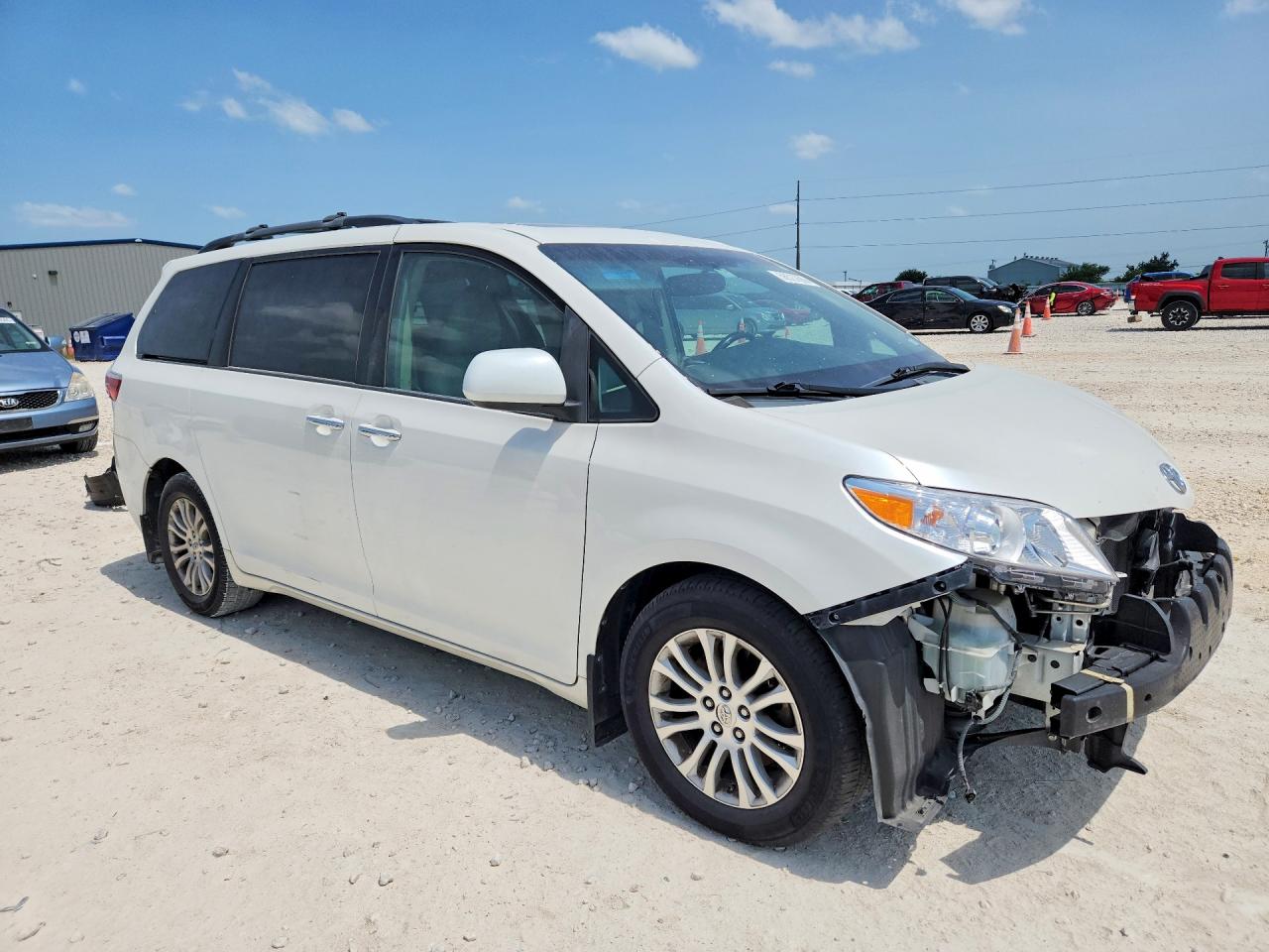 2015 Toyota Sienna Xle 8-passenger Белый vin: 5TDYK3DC7FS671710