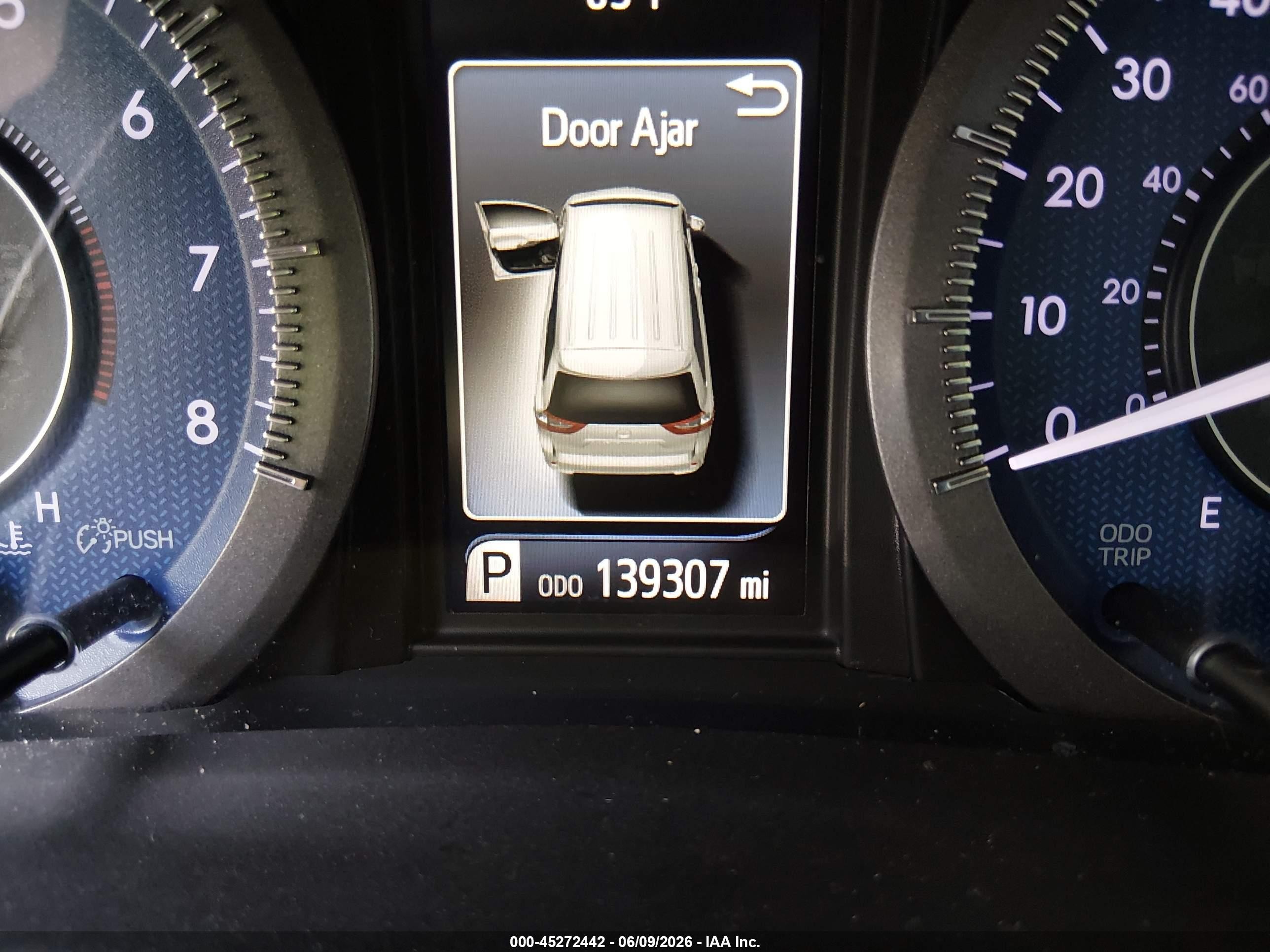 2015 Toyota Sienna Xle 8 Passenger Silver vin: 5TDYK3DC7FS688104