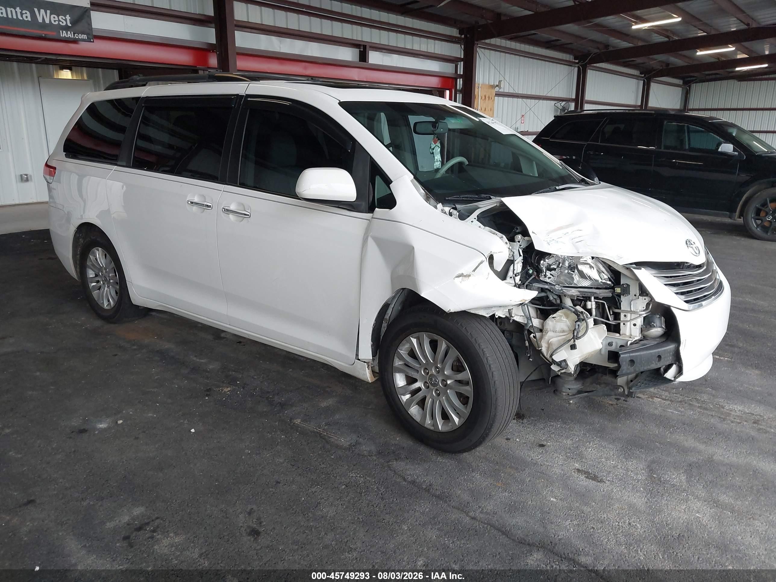 2011 Toyota Sienna Xle V6 White vin: 5TDYK3DC8BS144284