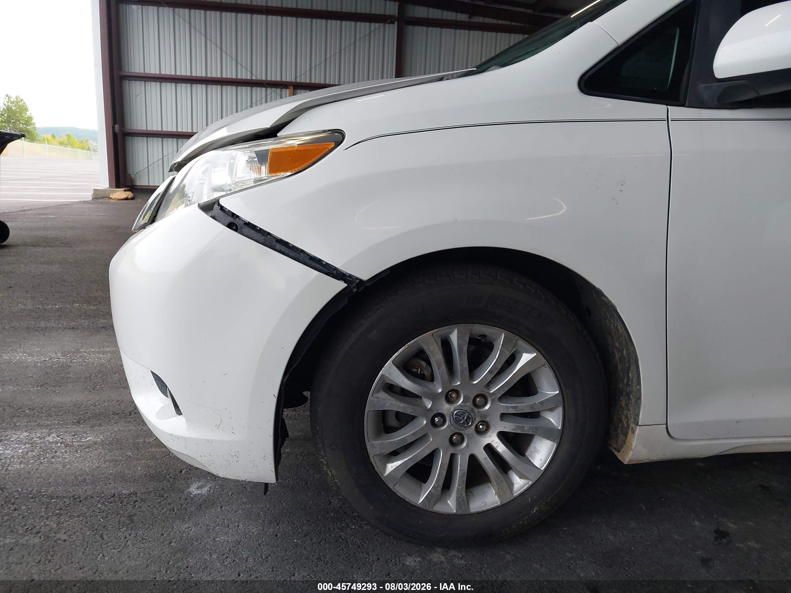 2011 Toyota Sienna Xle V6 White vin: 5TDYK3DC8BS144284