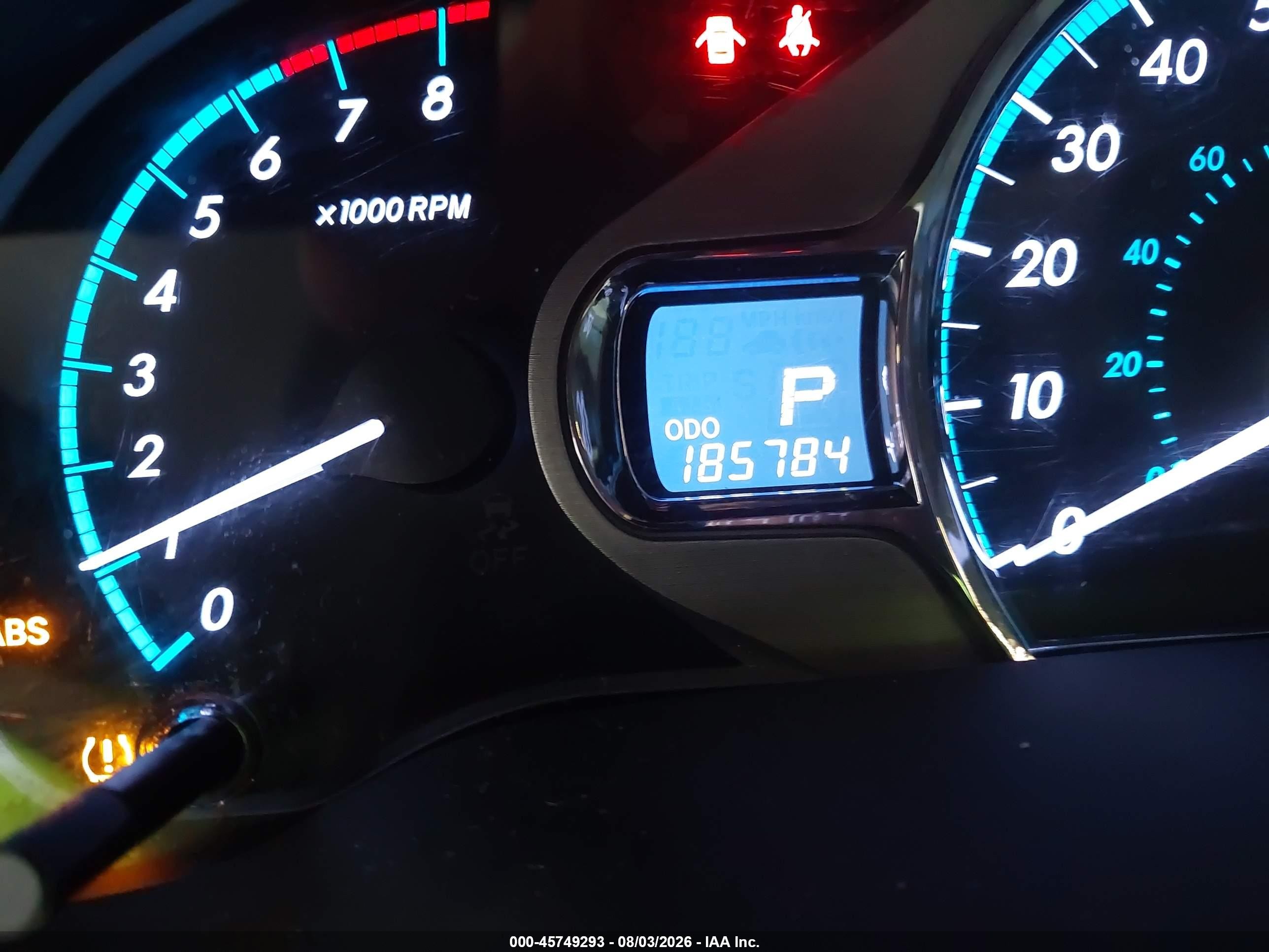 2011 Toyota Sienna Xle V6 White vin: 5TDYK3DC8BS144284