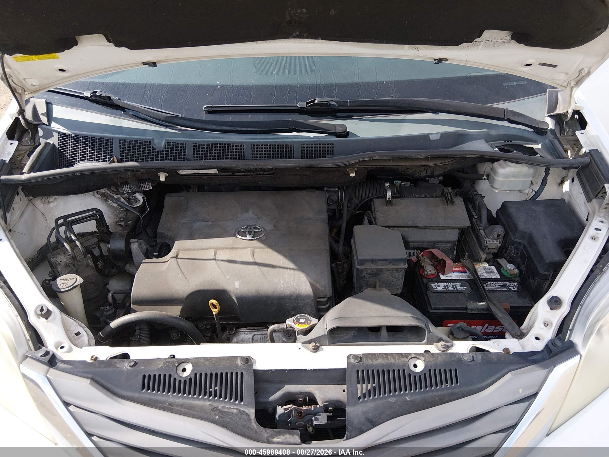 2011 Toyota Sienna Xle V6 Белый vin: 5TDYK3DC8BS171792