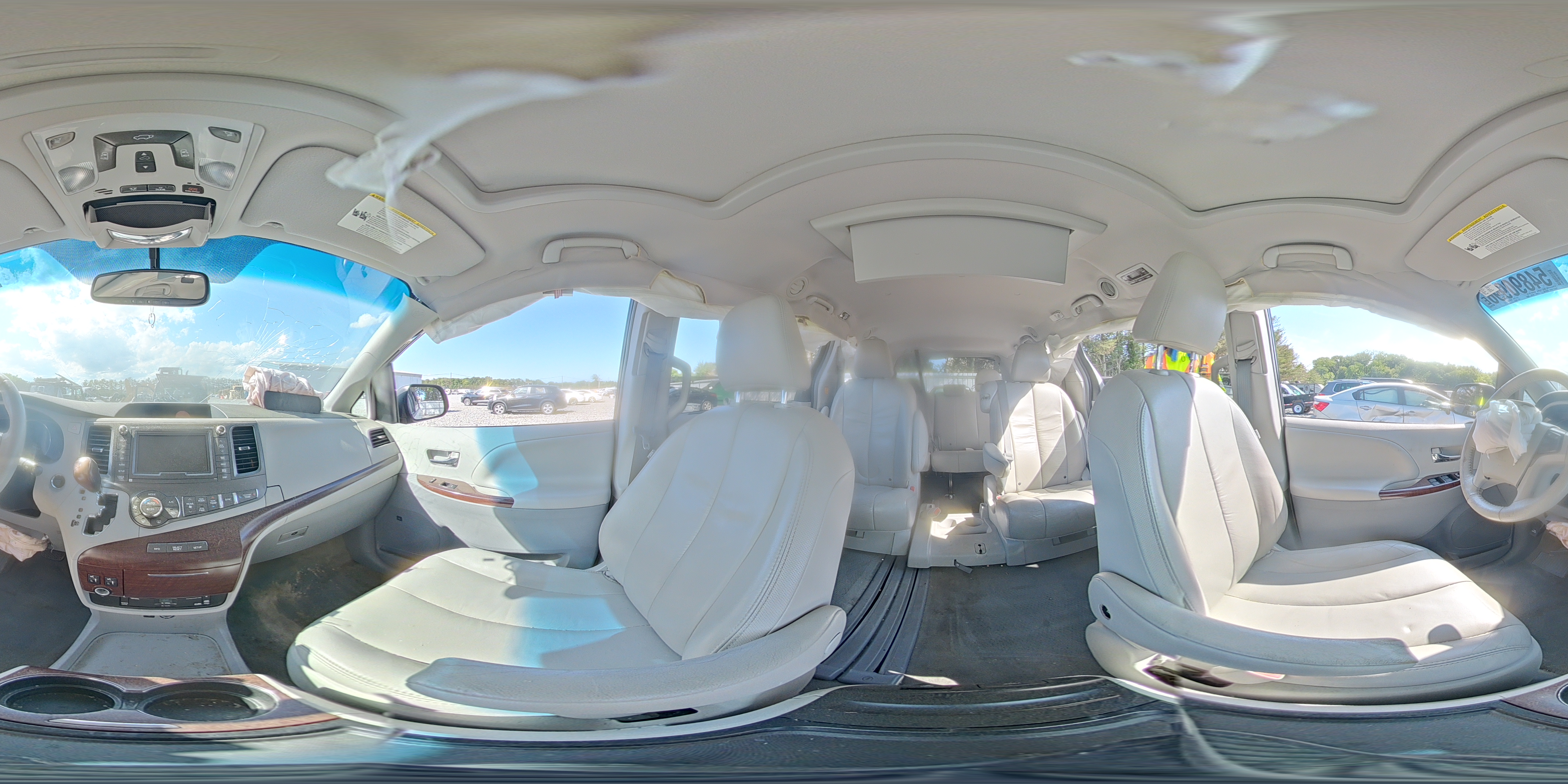 2012 Toyota Sienna Xle 8-passenger Silver vin: 5TDYK3DC8CS190862
