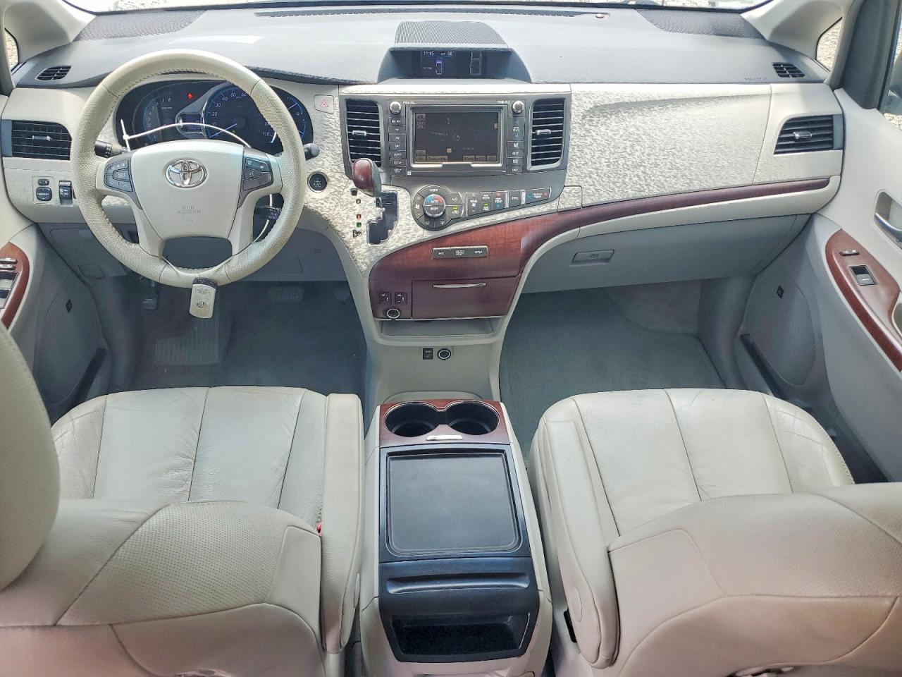 2012 Toyota Sienna Xle 8-passenger Белый vin: 5TDYK3DC8CS211970