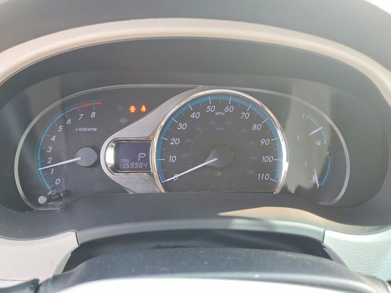 2012 Toyota Sienna Xle 8-passenger Silver vin: 5TDYK3DC8CS222418