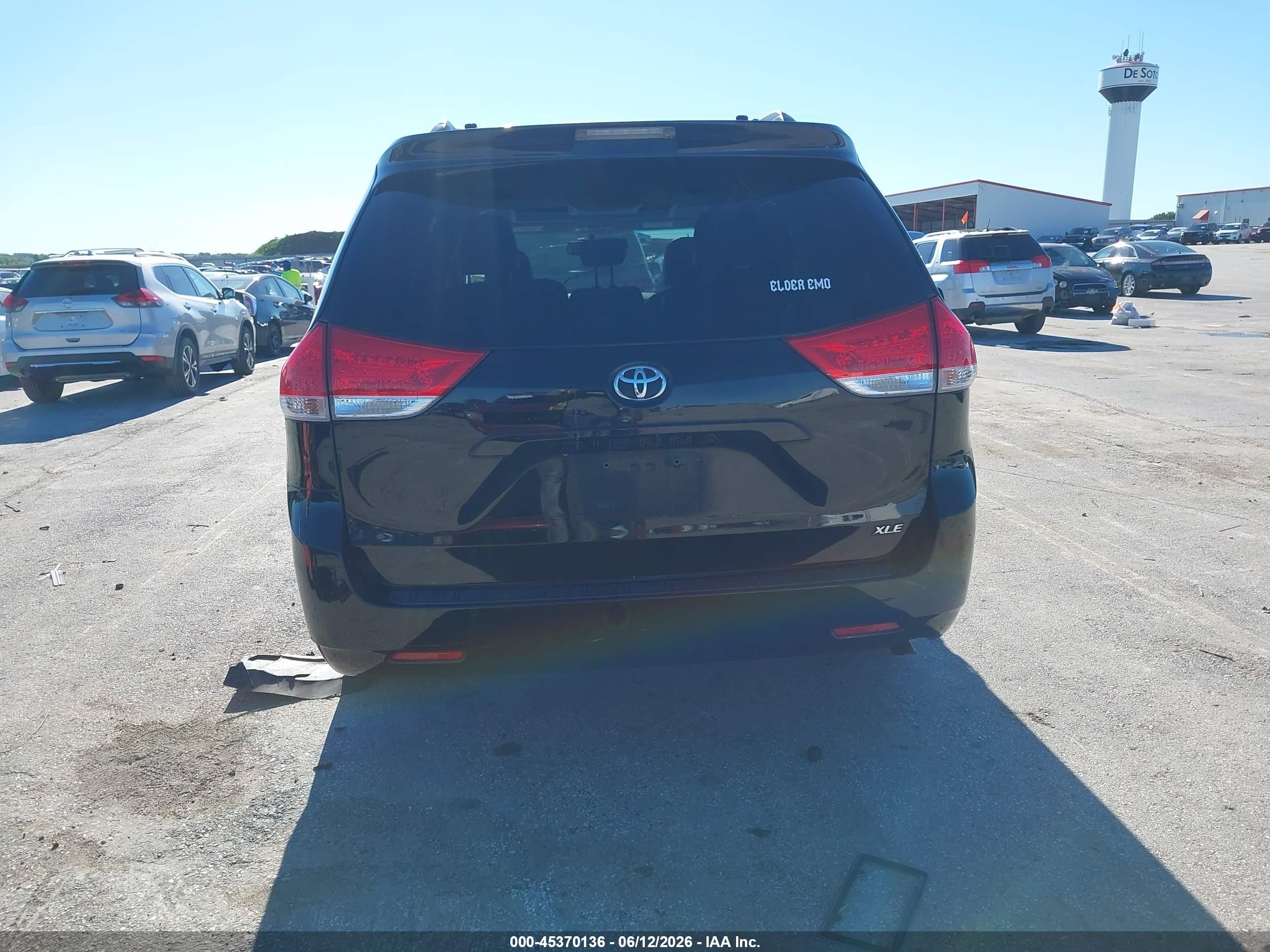 2012 Toyota Sienna Xle V6 8 Passenger Черный vin: 5TDYK3DC8CS256617