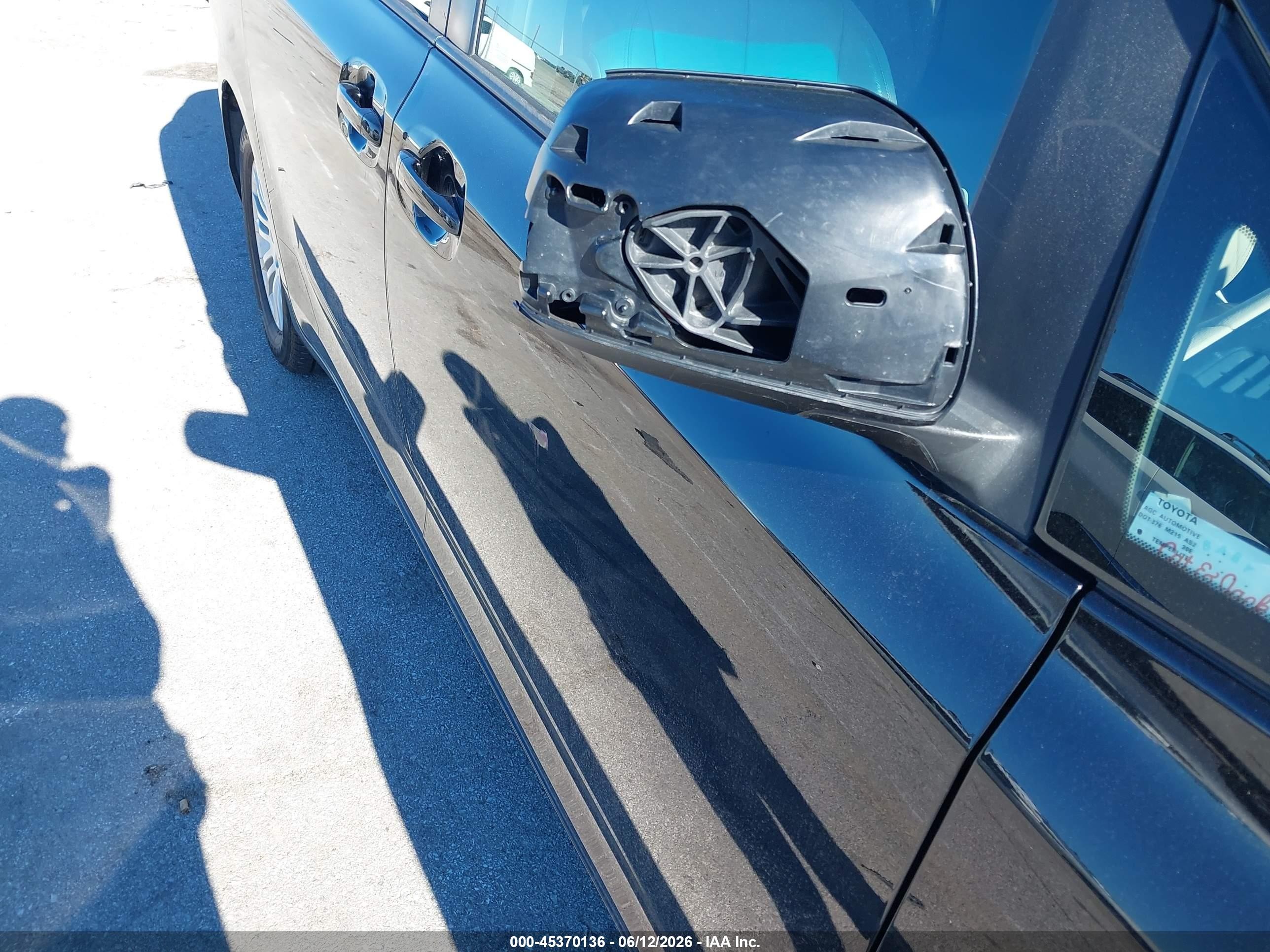 2012 Toyota Sienna Xle V6 8 Passenger Черный vin: 5TDYK3DC8CS256617