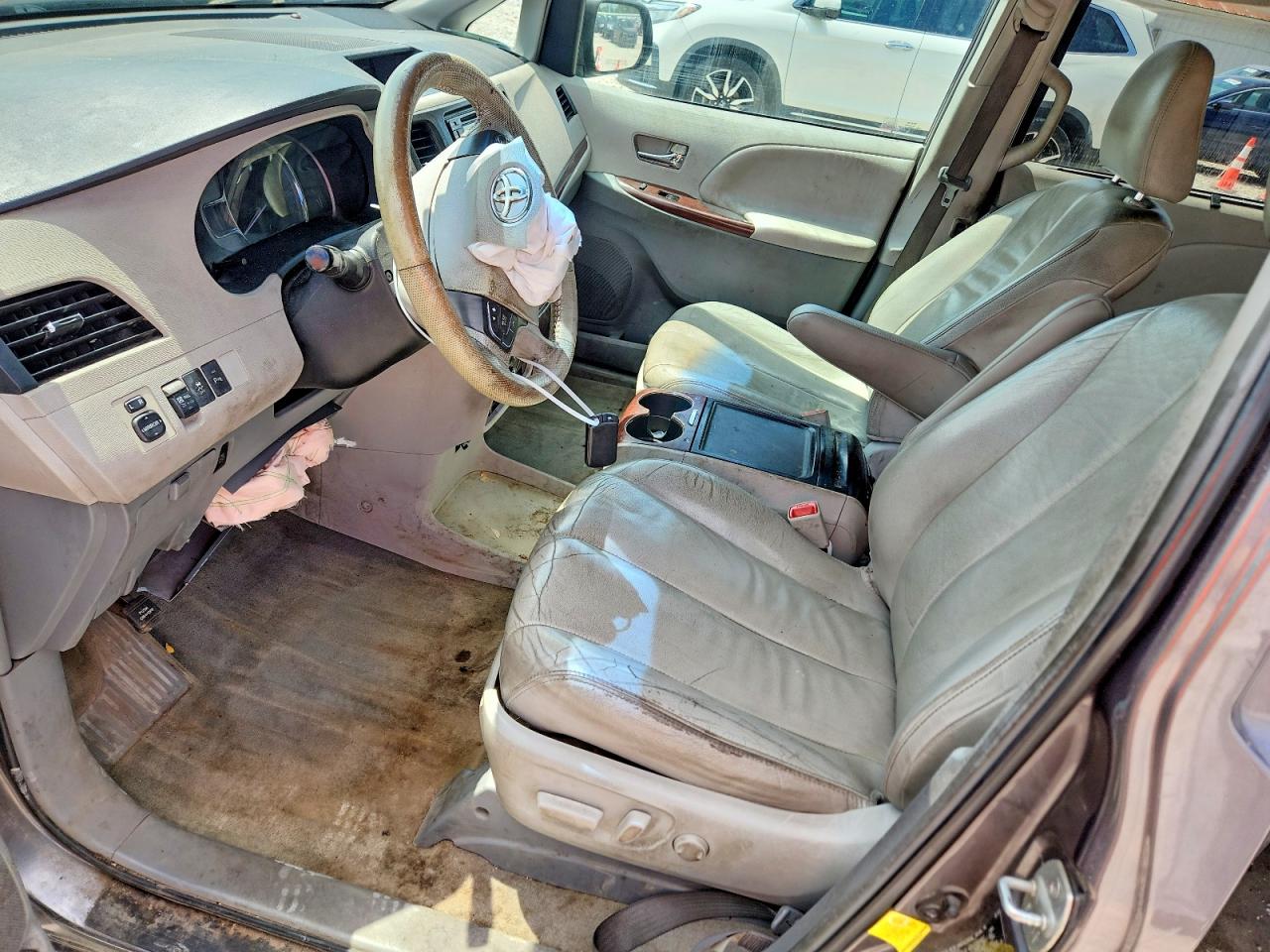 2012 Toyota Sienna Xle 8-passenger Серый vin: 5TDYK3DC8CS259677