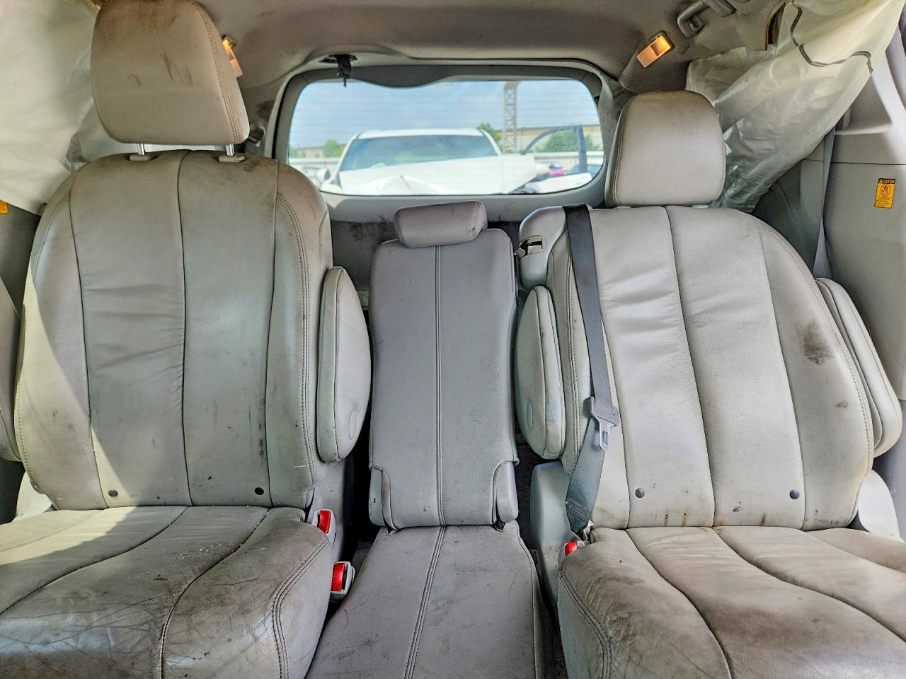 2012 Toyota Sienna Xle 8-passenger Серый vin: 5TDYK3DC8CS259677