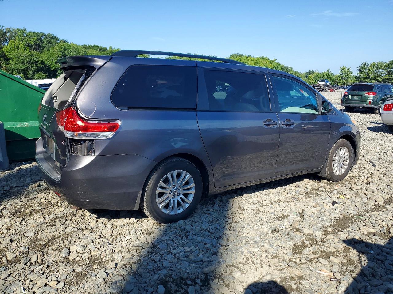 2013 Toyota Sienna Xle 8-passenger Gray vin: 5TDYK3DC8DS291403