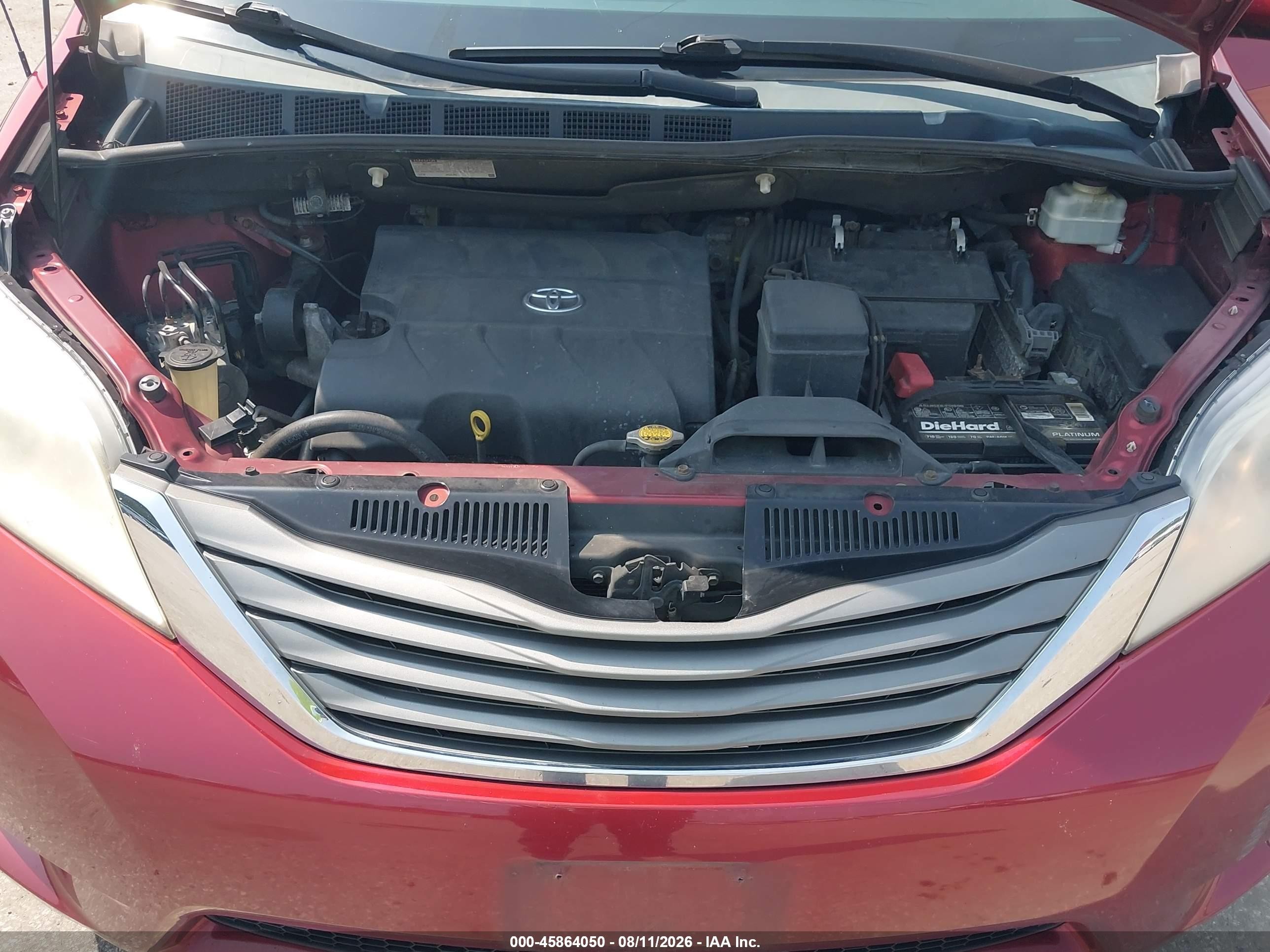 2013 Toyota Sienna Xle V6 8 Passenger Красный vin: 5TDYK3DC8DS325954