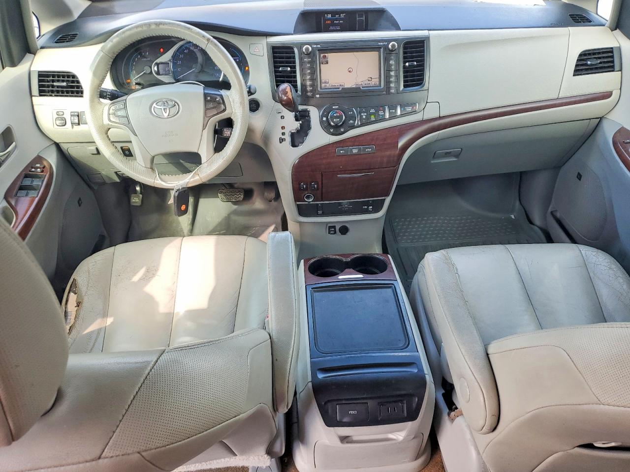 2013 Toyota Sienna Xle 8-passenger Gray vin: 5TDYK3DC8DS331429