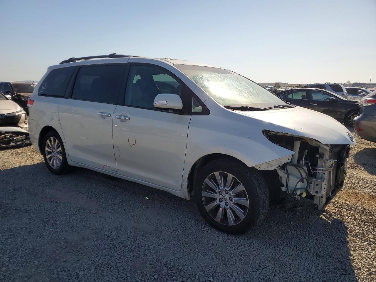 2014 Toyota Sienna Limited 7-passenger White vin: 5TDYK3DC8ES415414