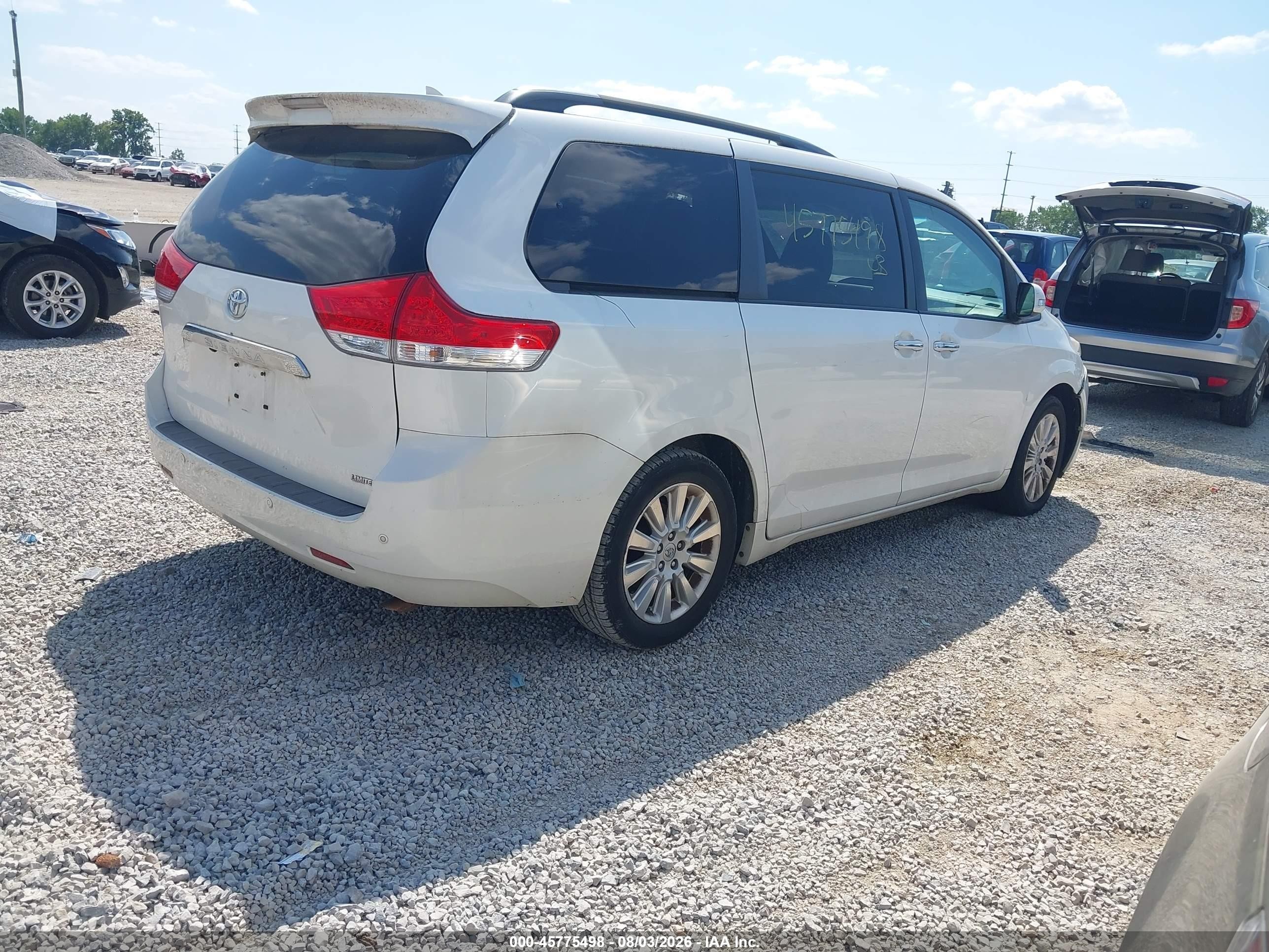 2014 Toyota Sienna Limited V6 7 Passenger White vin: 5TDYK3DC8ES425313