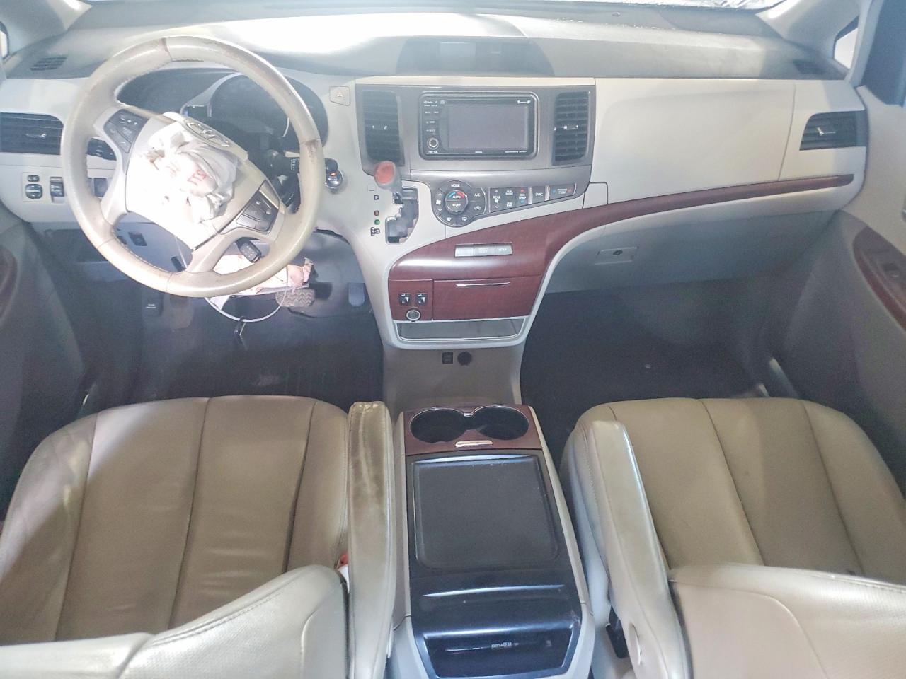 2014 Toyota Sienna Xle 8-passenger Gray vin: 5TDYK3DC8ES473121